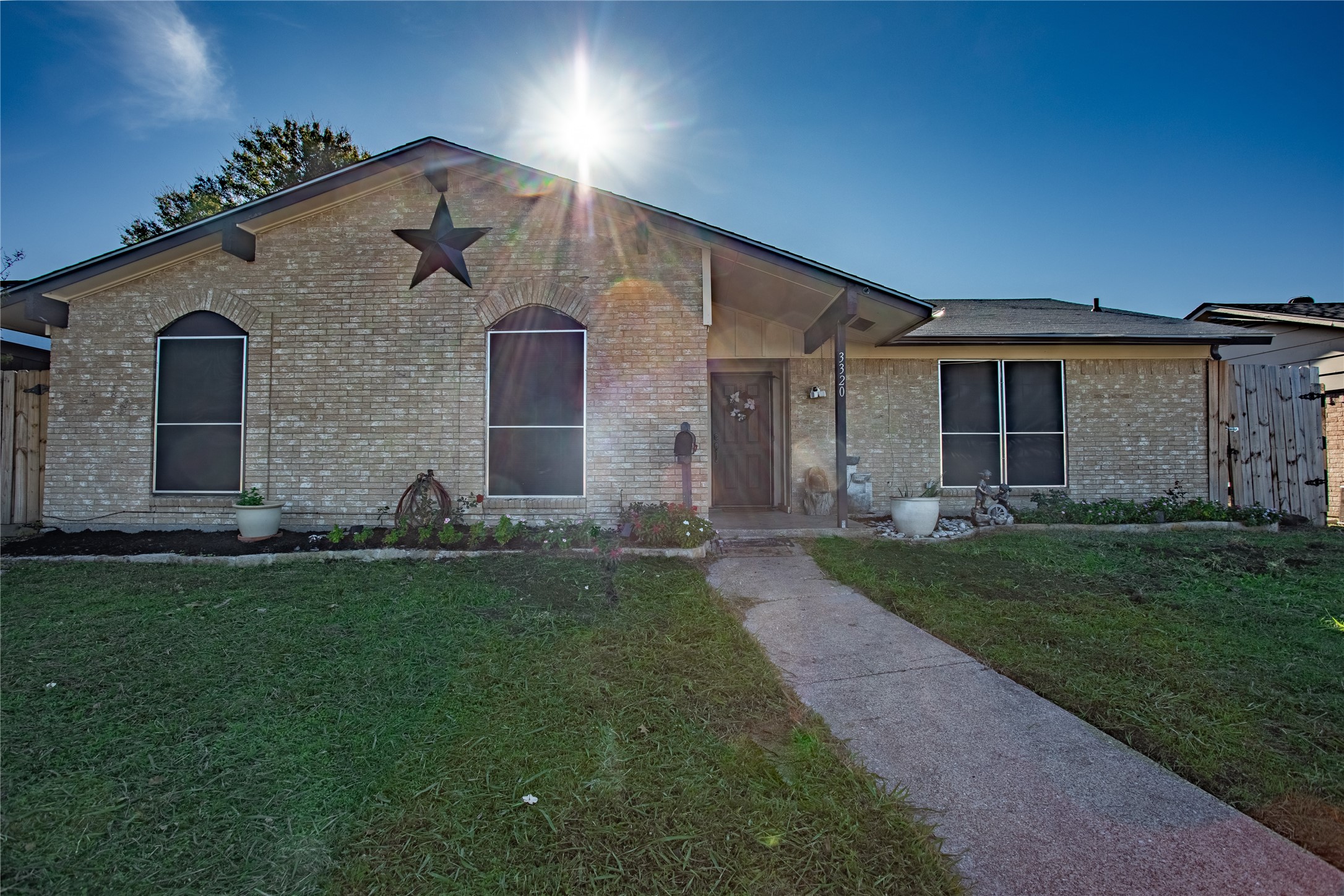 3320 Rockne Lane Mesquite TX 75150