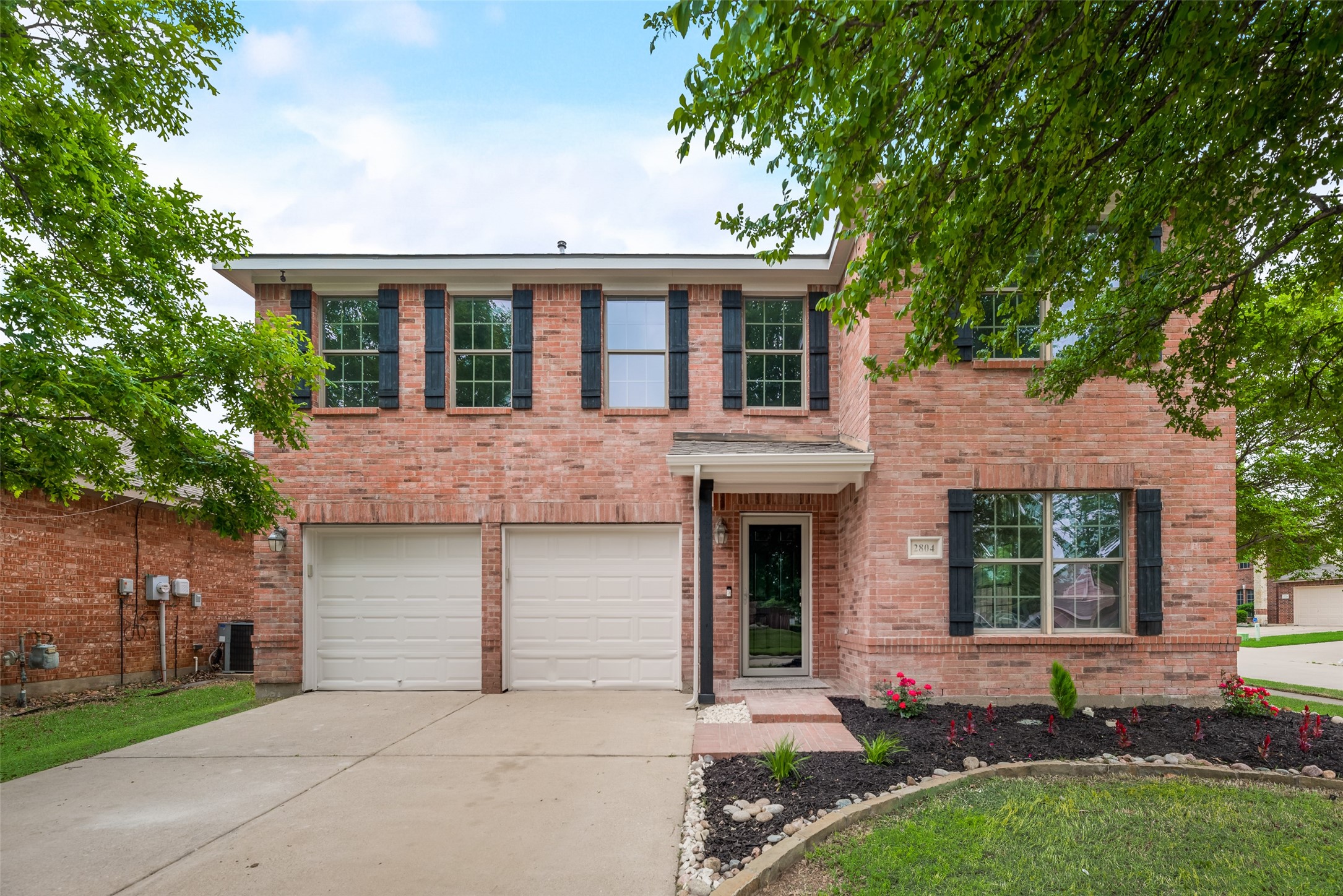 2804 Grandview Drive Grand Prairie TX 75052