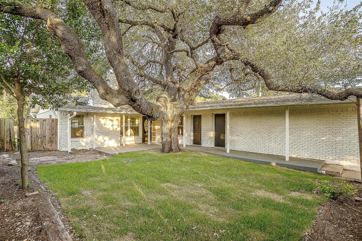 409 Live Oak Lane Weatherford TX 76086