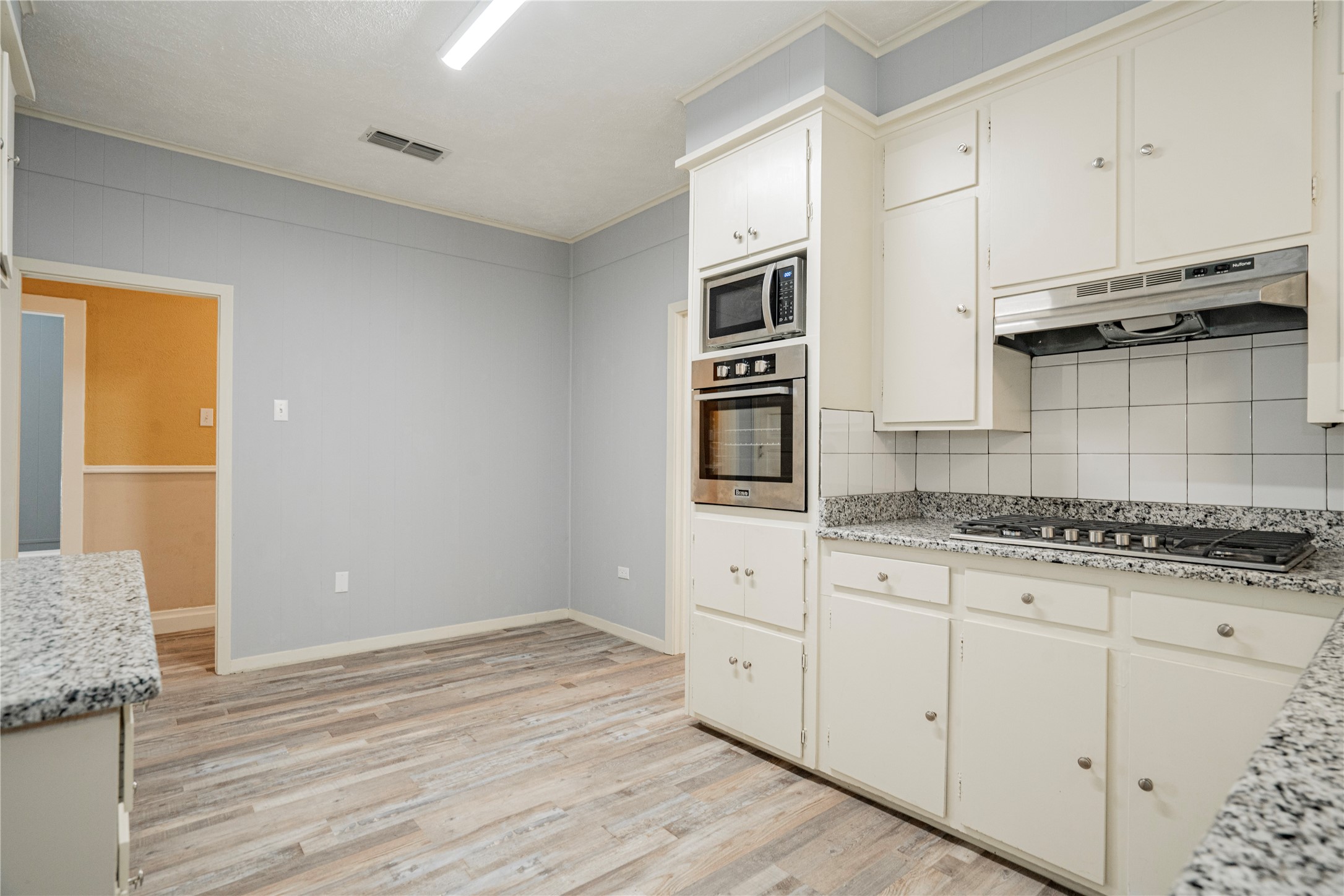 233 E James Street Wills Point TX 75169