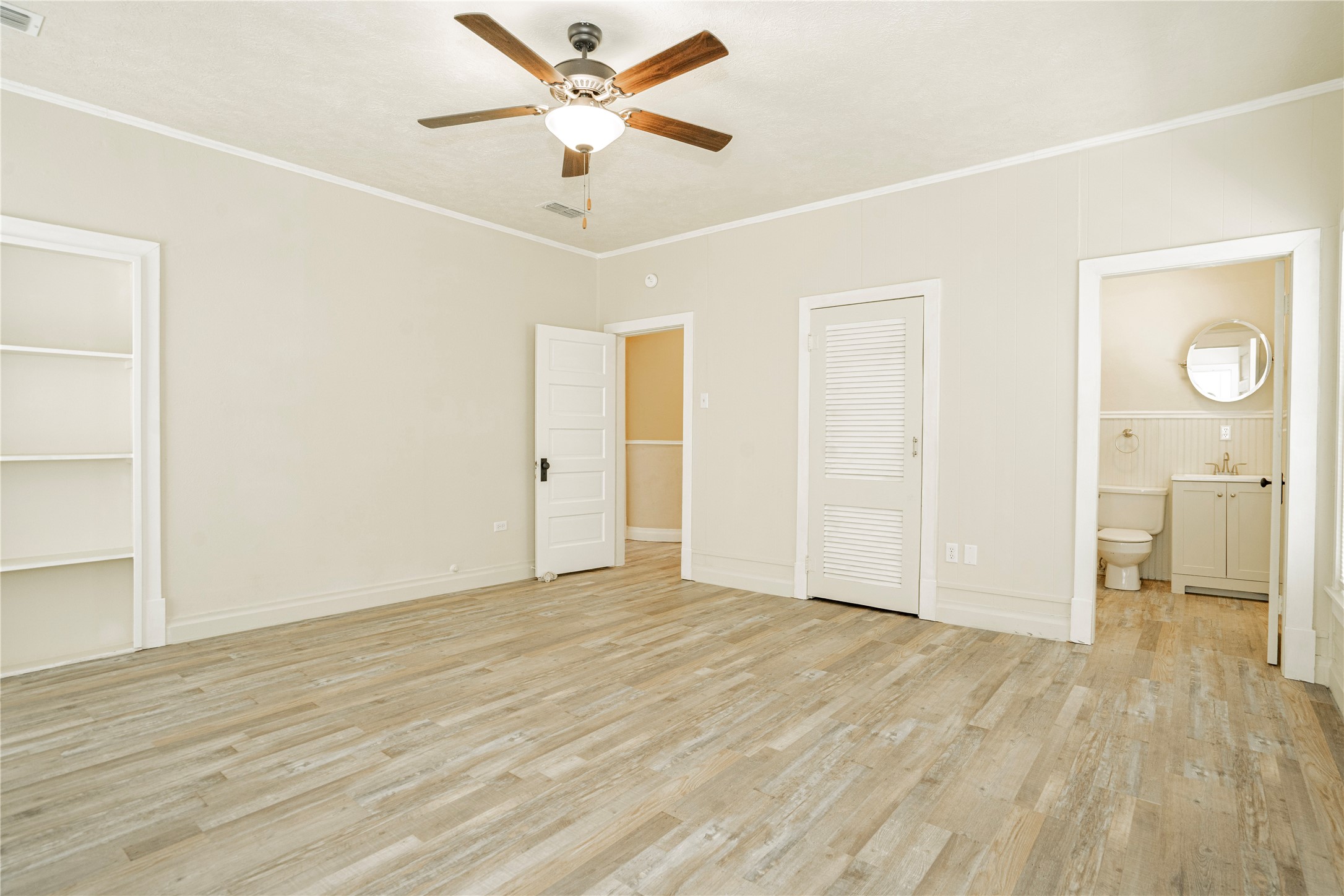 233 E James Street Wills Point TX 75169