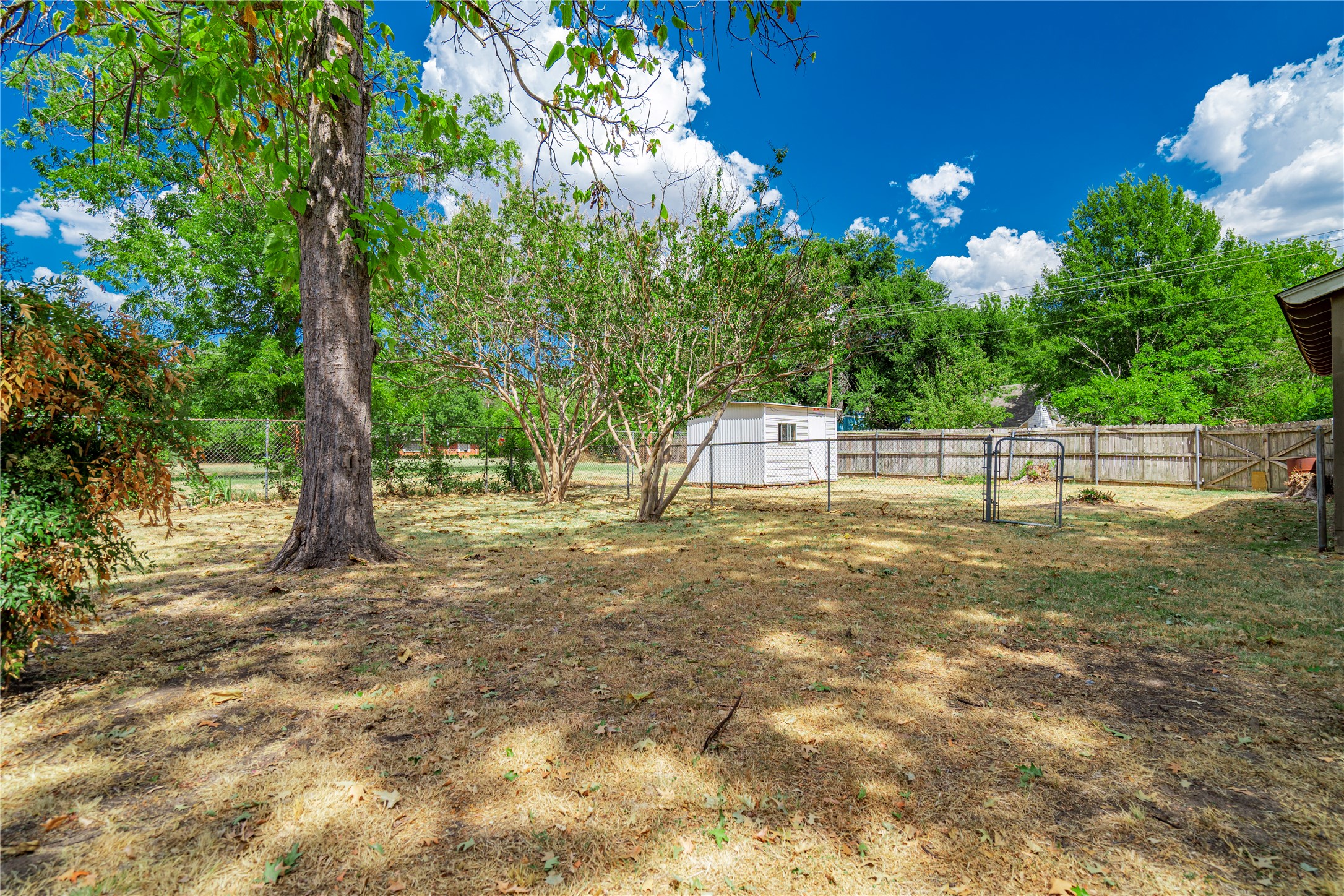 233 E James Street Wills Point TX 75169