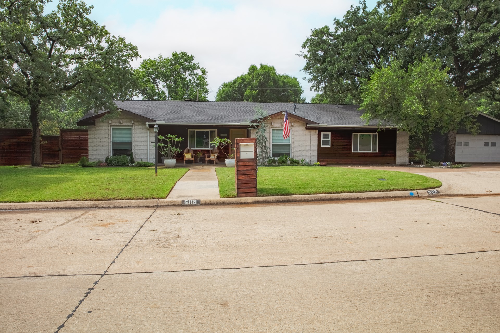 609 Hillside Road Colleyville TX 76034