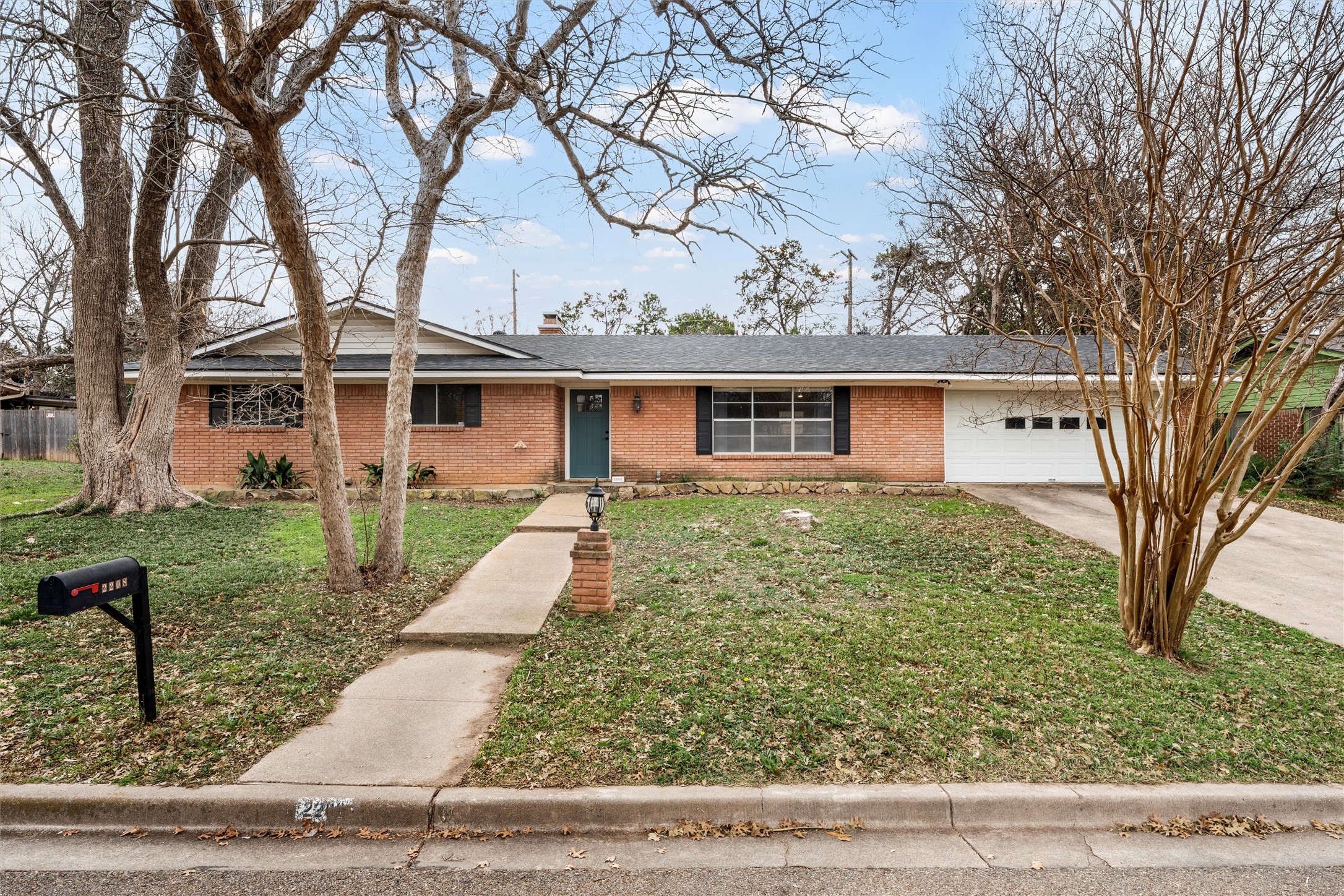 2208 Lake Forest Drive Waco TX 76708