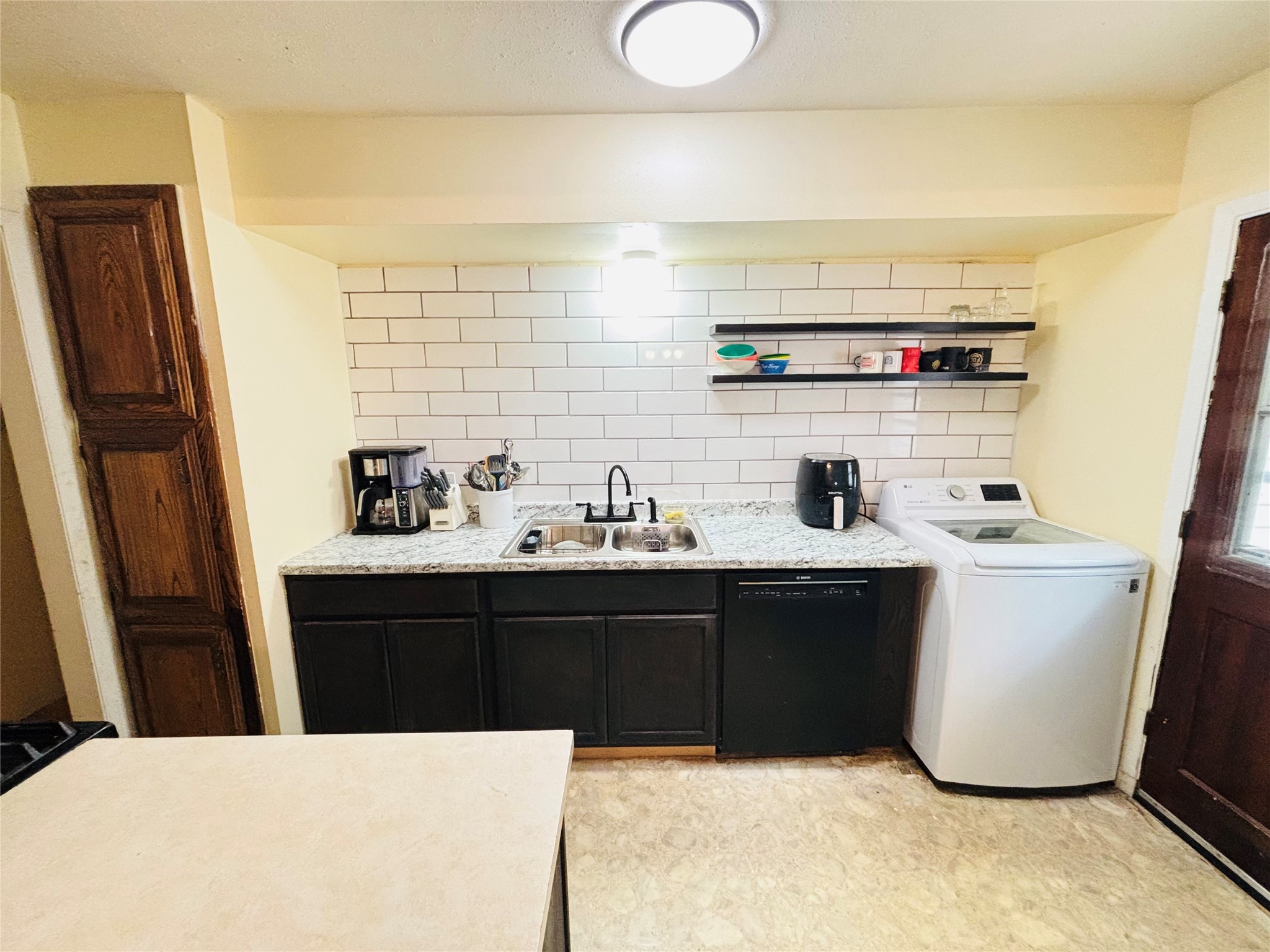 4312 Greenbriar Drive Bellmead TX 76705