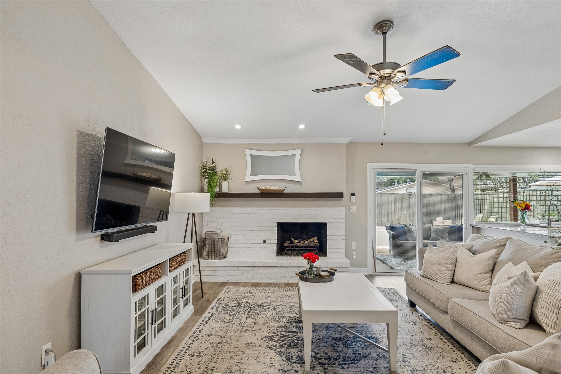 8533 Van Pelt Drive Dallas TX 75228