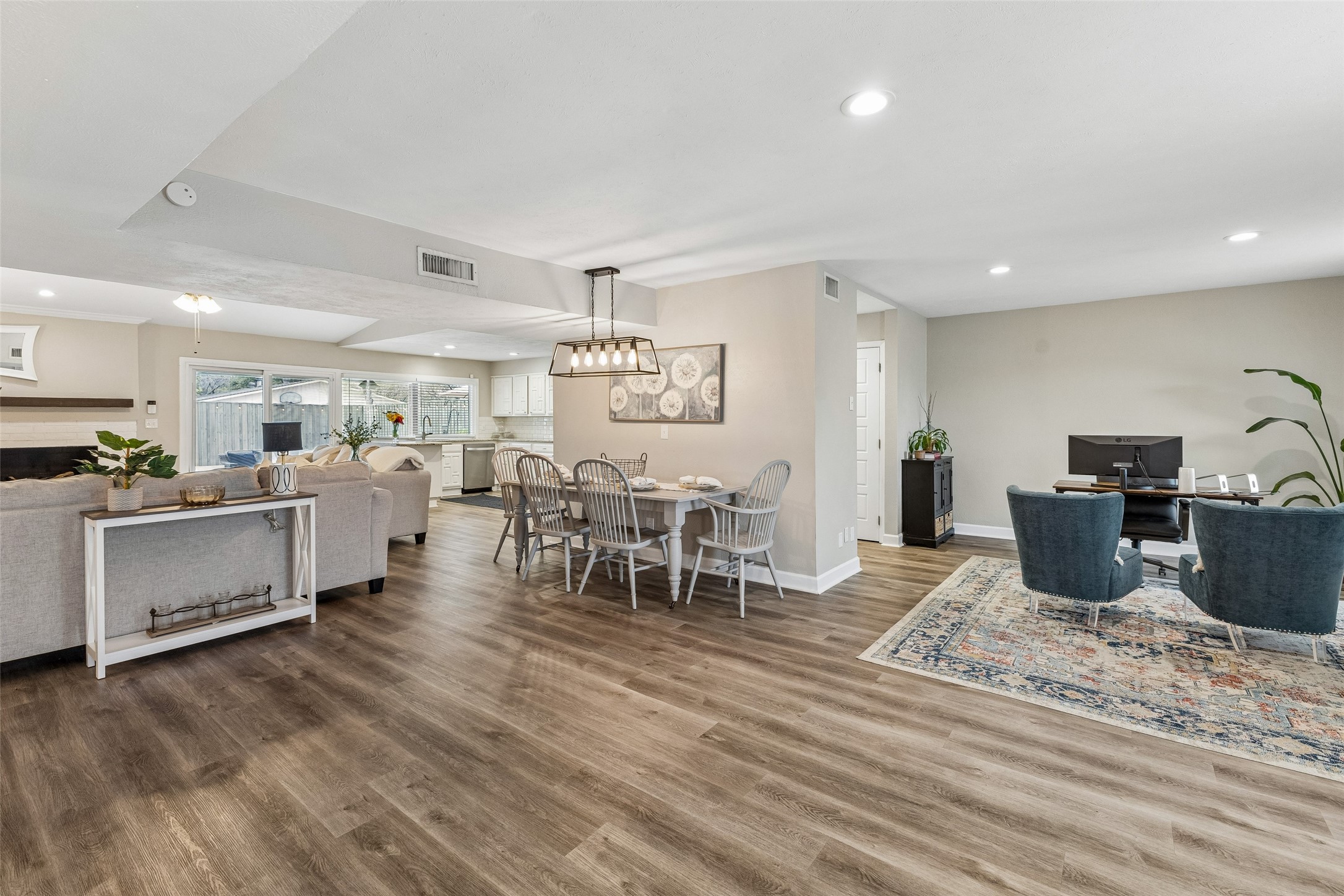 8533 Van Pelt Drive Dallas TX 75228