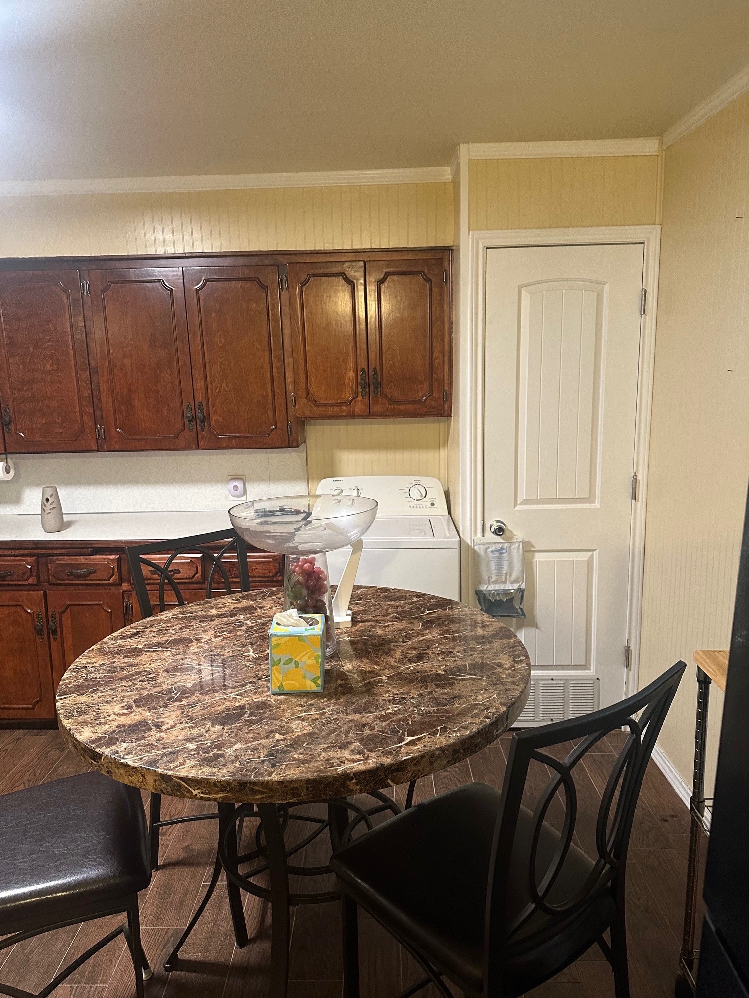 631 W Walker Street Denison TX 75020
