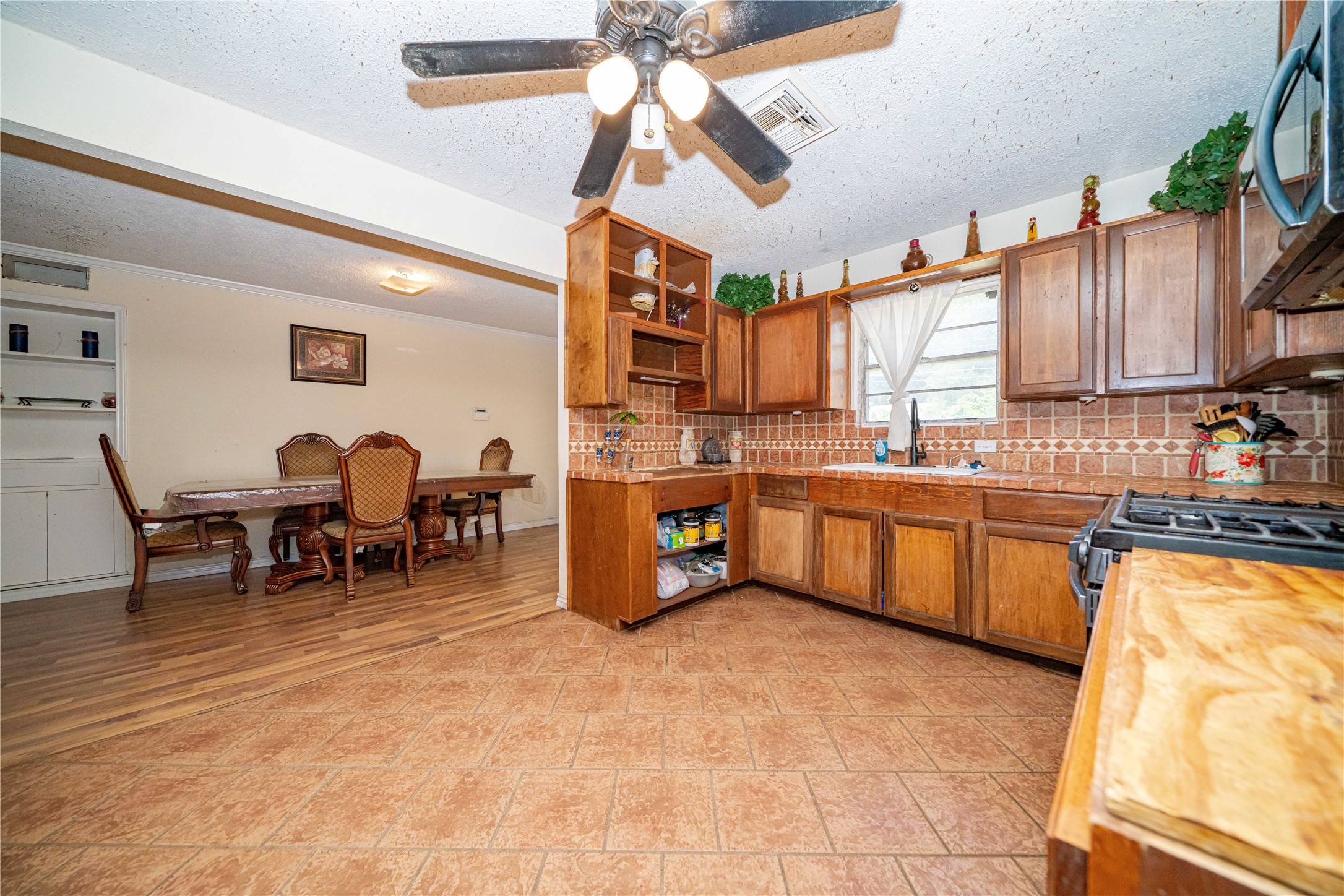 2217 Gaylord Drive Dallas TX 75227