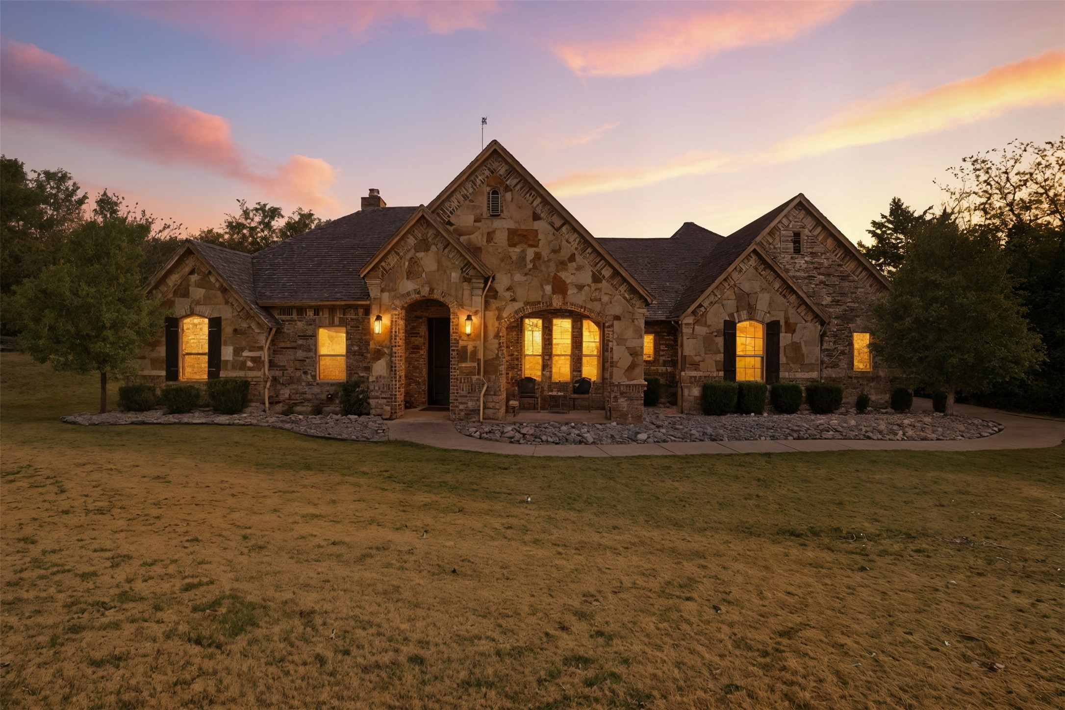 176 Horizon Circle Azle TX 76020