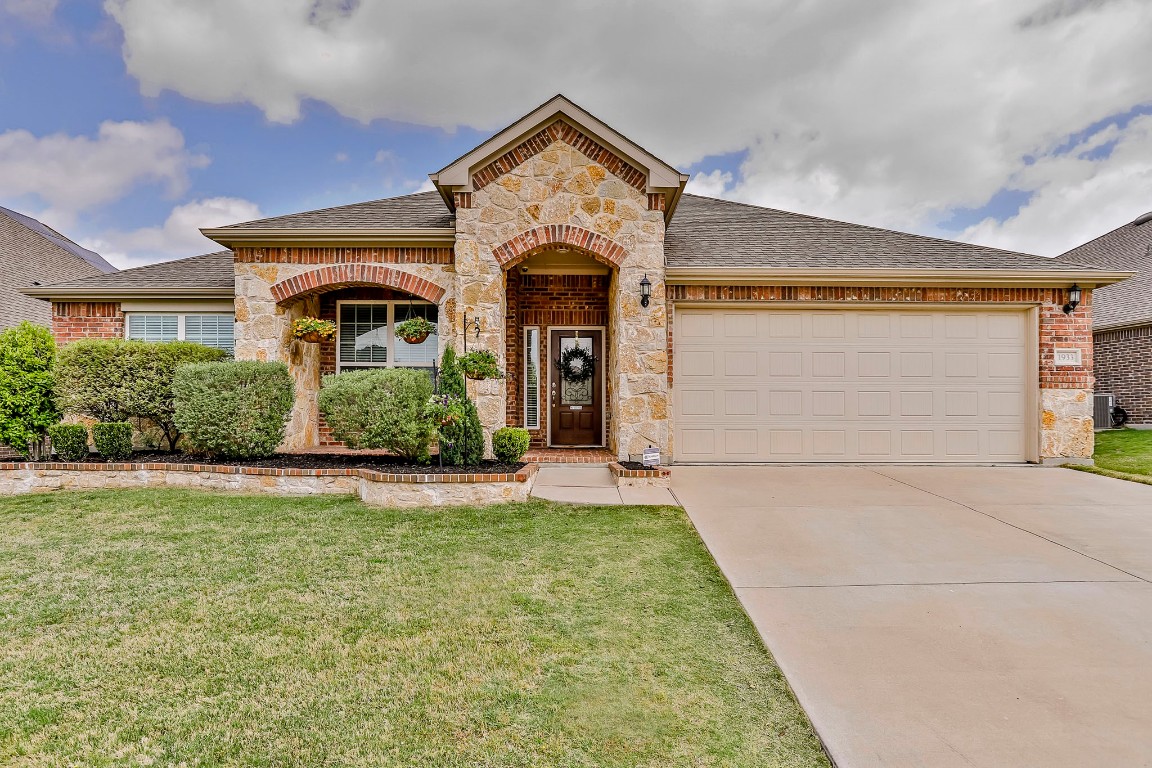 1933 Chiford Lane Fort Worth TX 76131