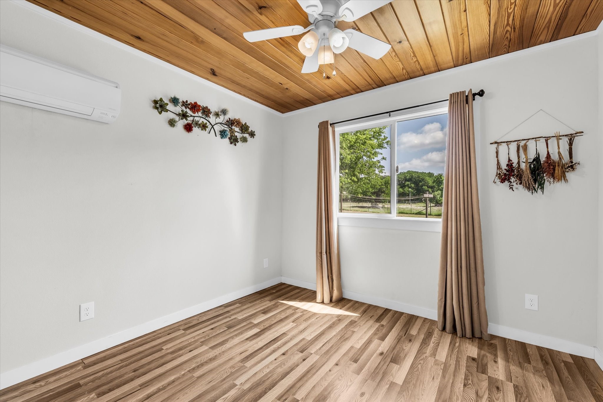 348 Barker Lane Waco TX 76705
