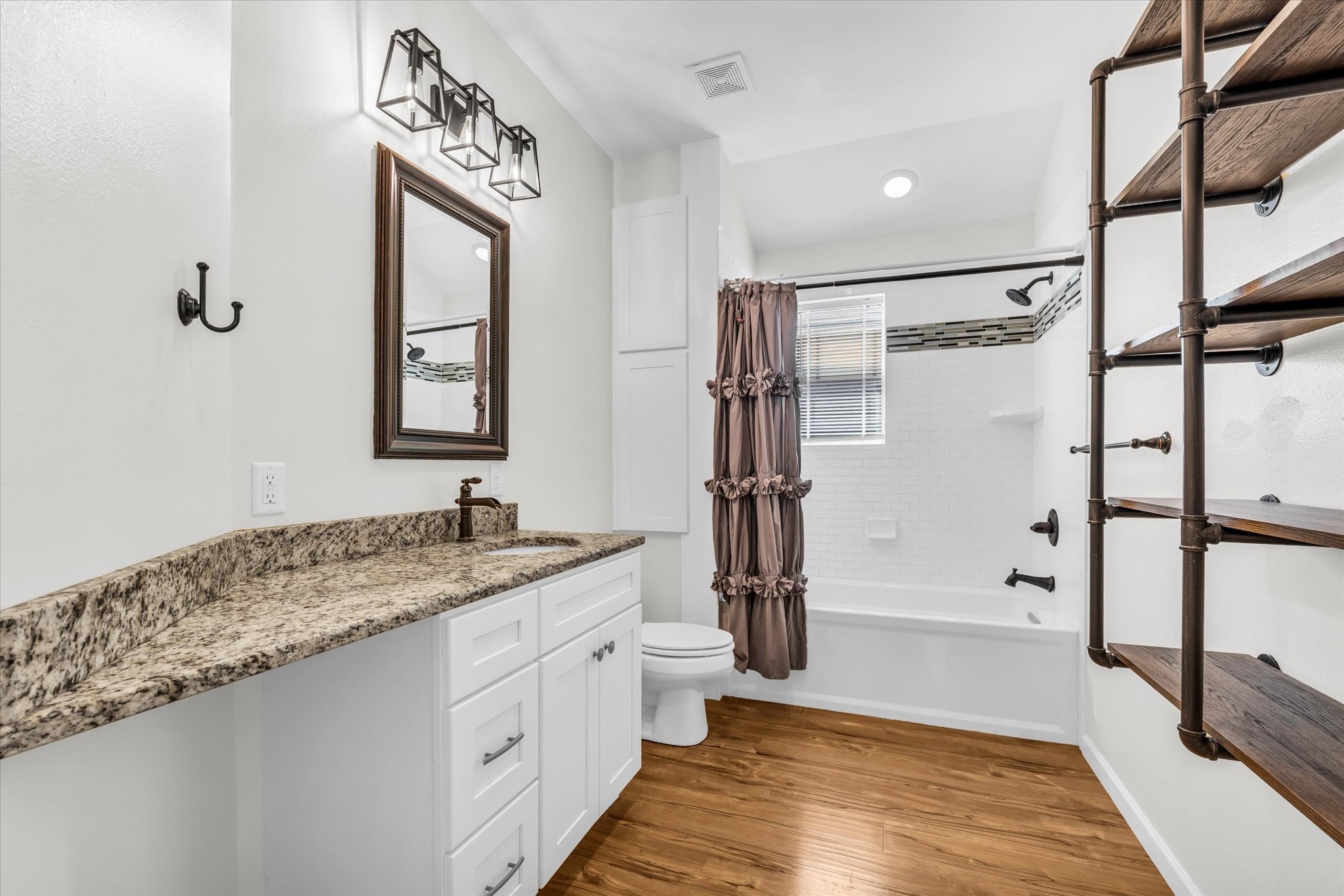 348 Barker Lane Waco TX 76705