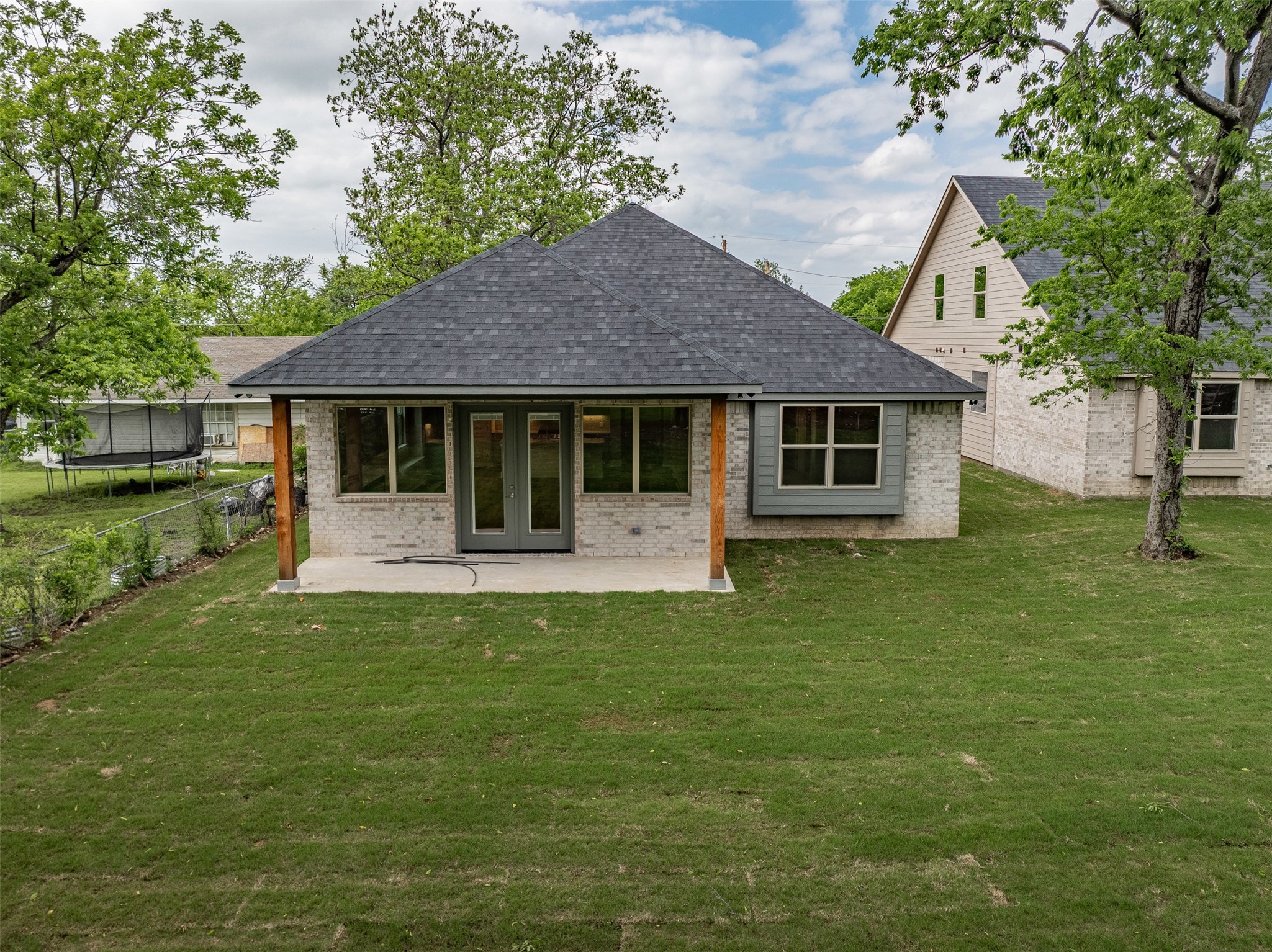 710 E Mcgee Street Sherman TX 75090