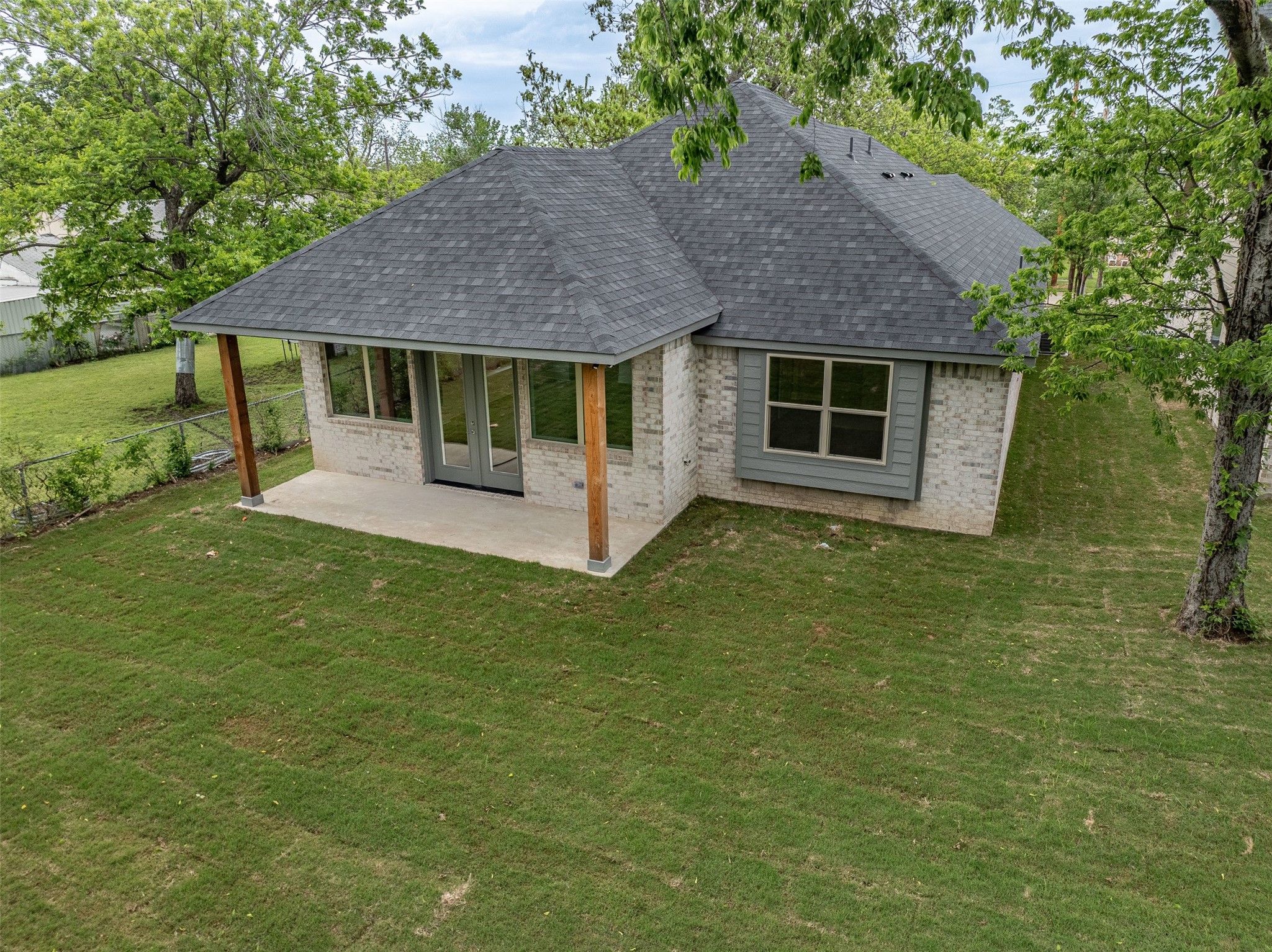 710 E Mcgee Street Sherman TX 75090