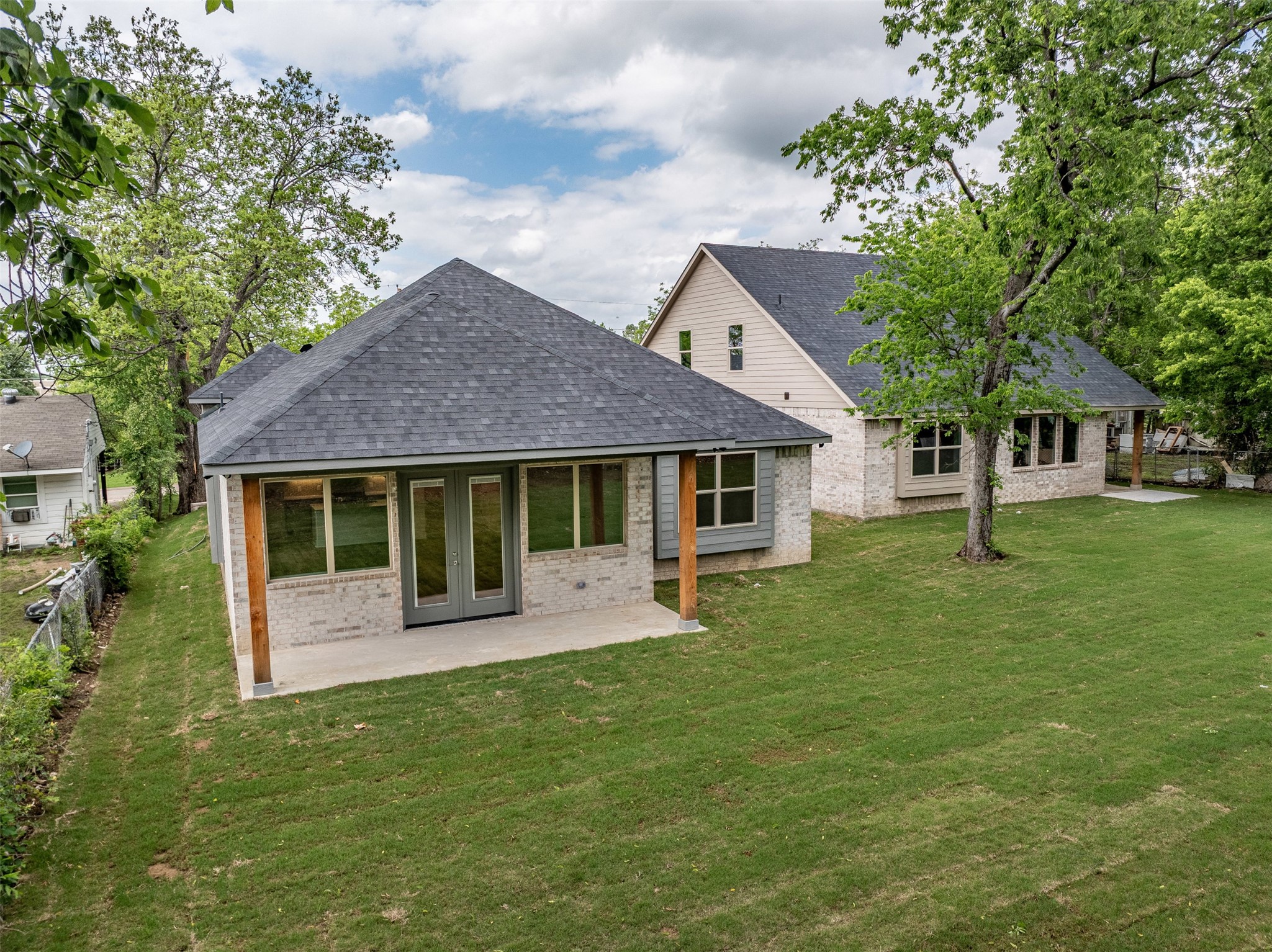 710 E Mcgee Street Sherman TX 75090