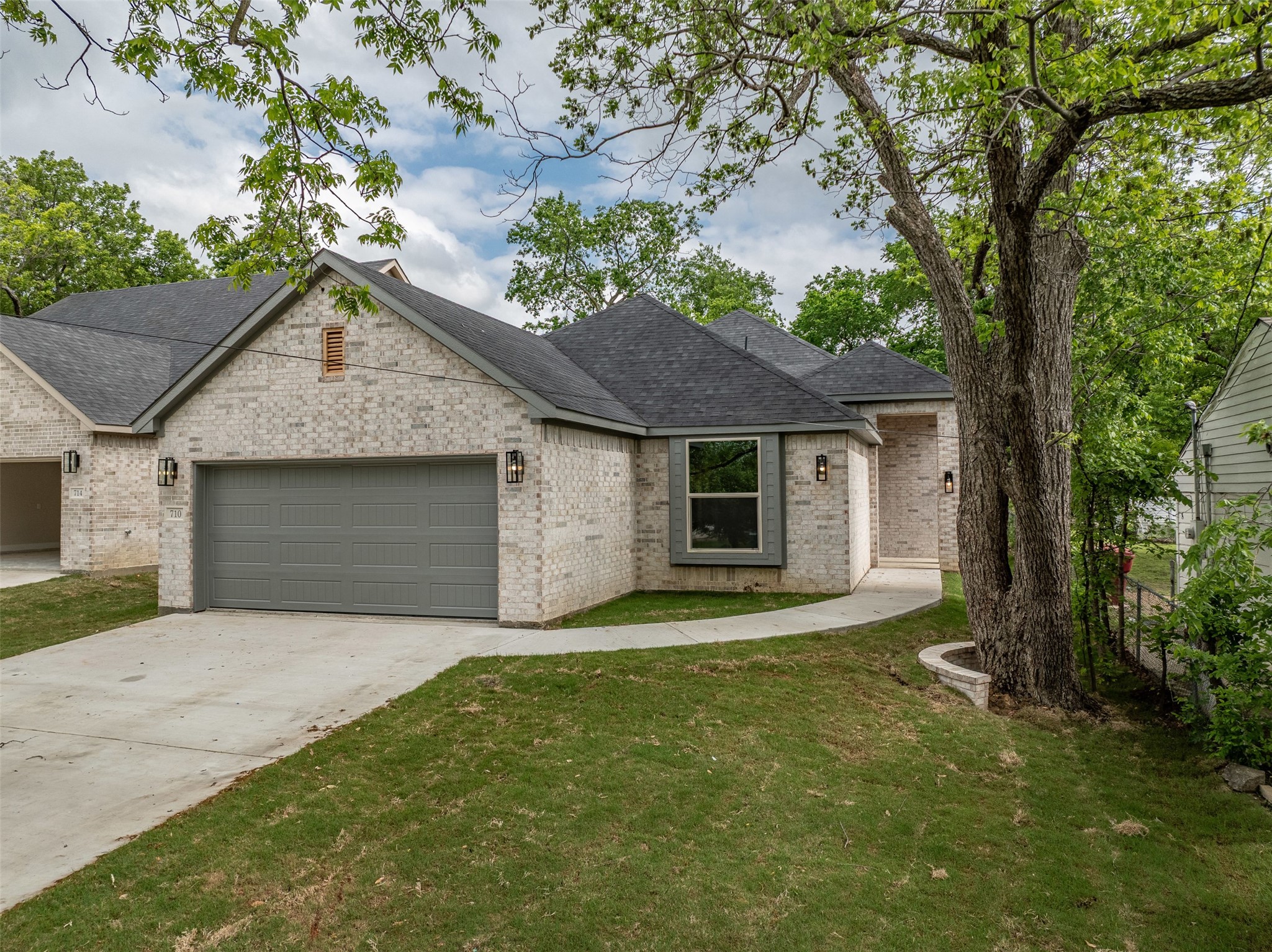710 E Mcgee Street Sherman TX 75090