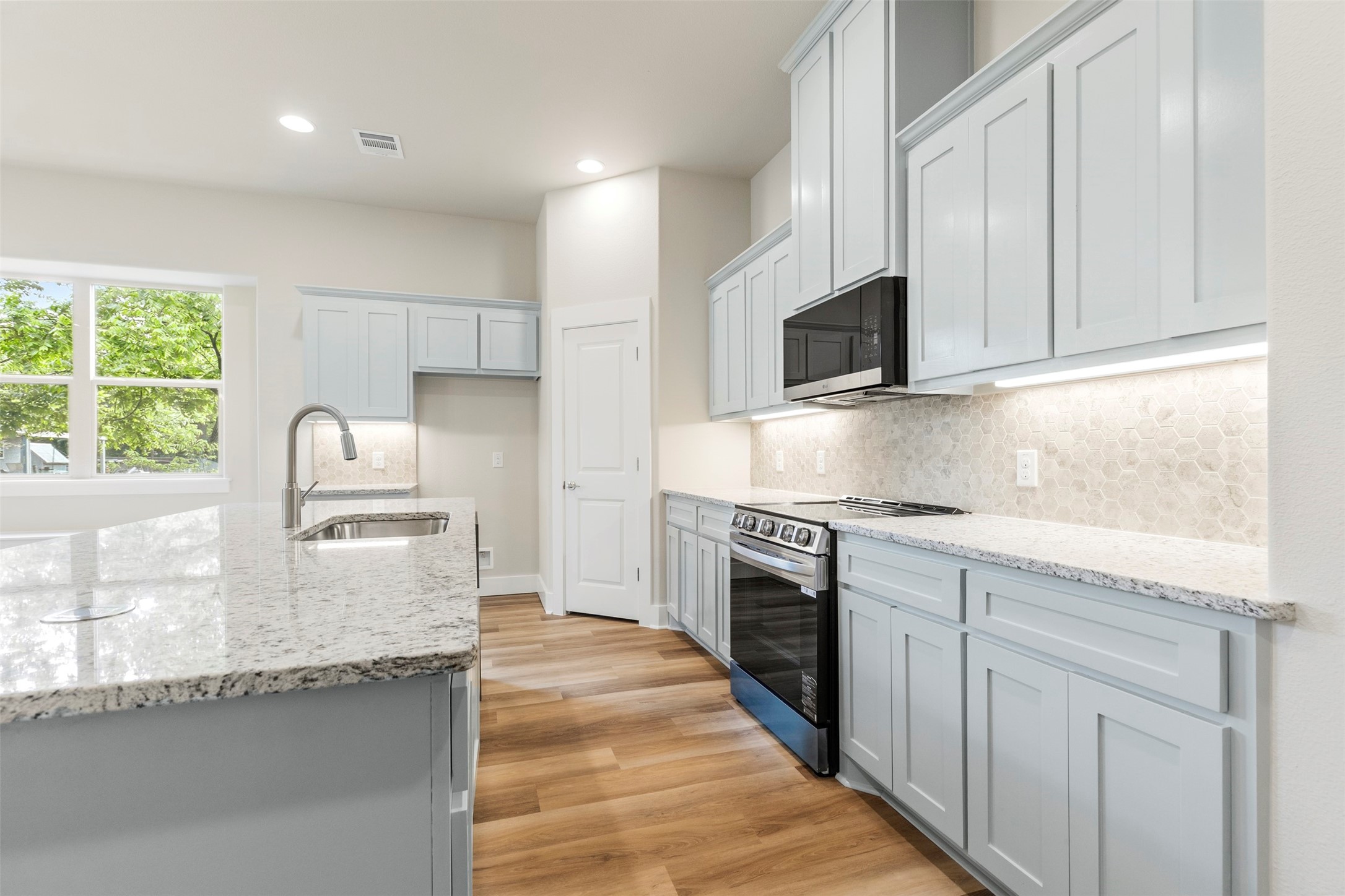 710 E Mcgee Street Sherman TX 75090