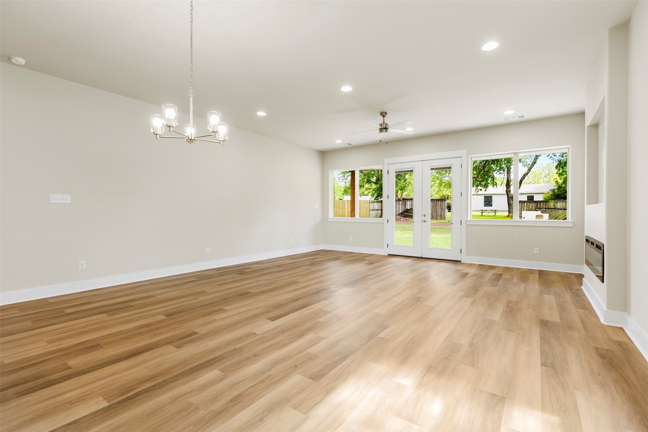 710 E Mcgee Street Sherman TX 75090