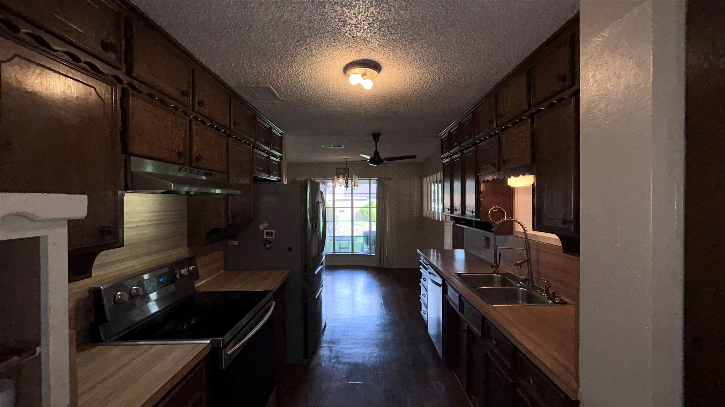 6325 Lavano Drive Edgecliff Village TX 76134