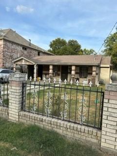 754 Rayenell Avenue Dallas TX 75217