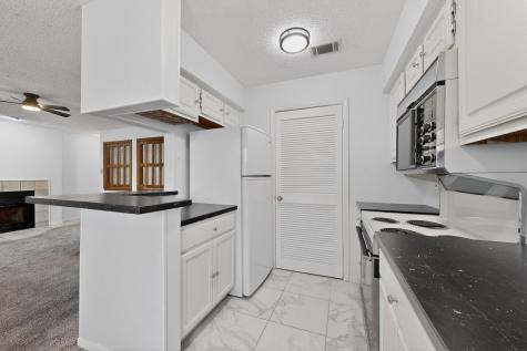 2106 Rainbow Drive Arlington TX 76011