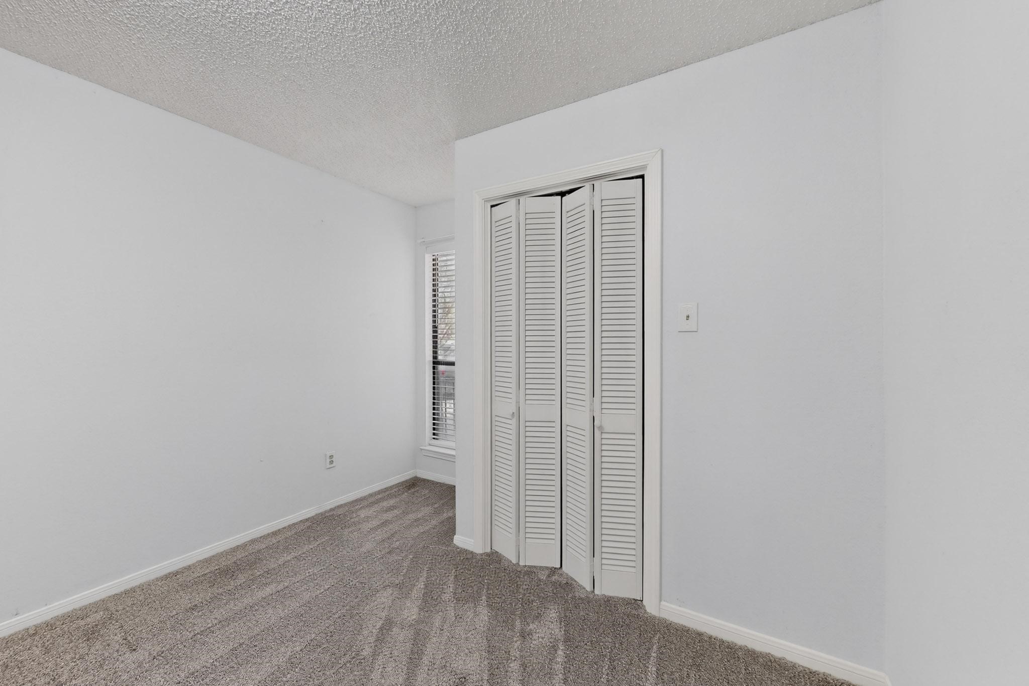 2106 Rainbow Drive Arlington TX 76011