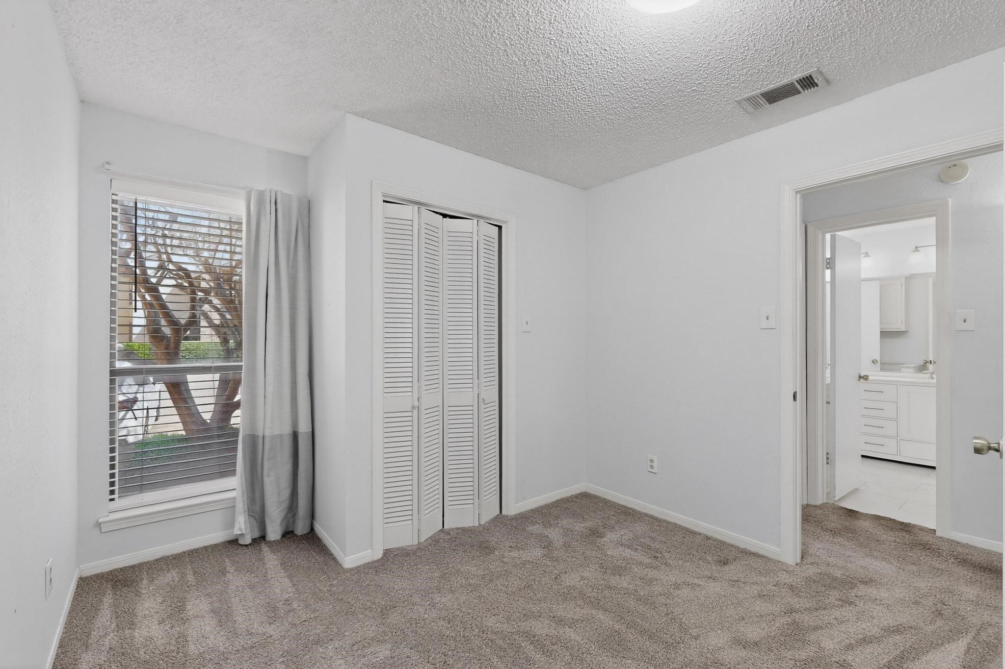 2106 Rainbow Drive Arlington TX 76011