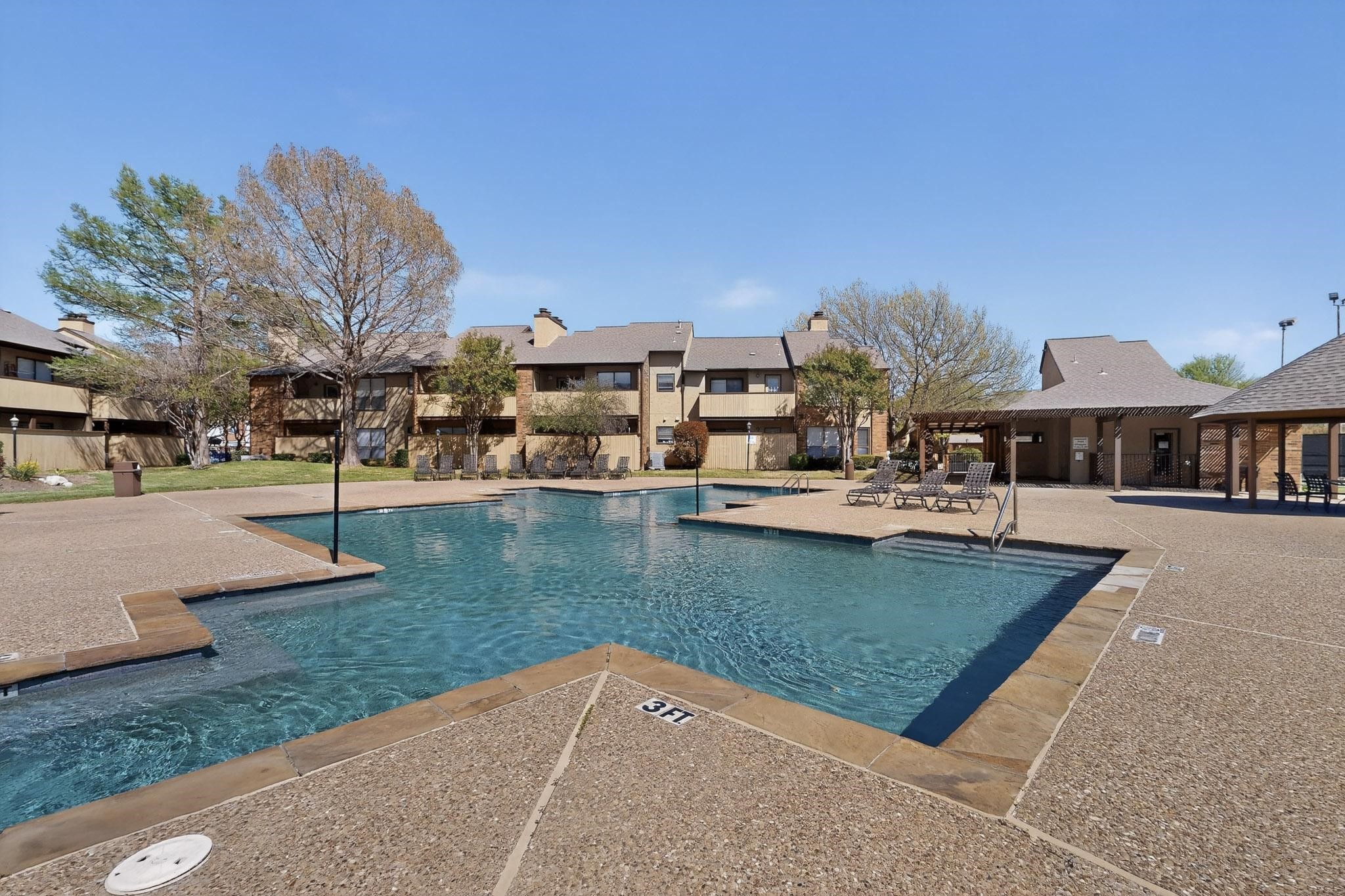 2106 Rainbow Drive Arlington TX 76011