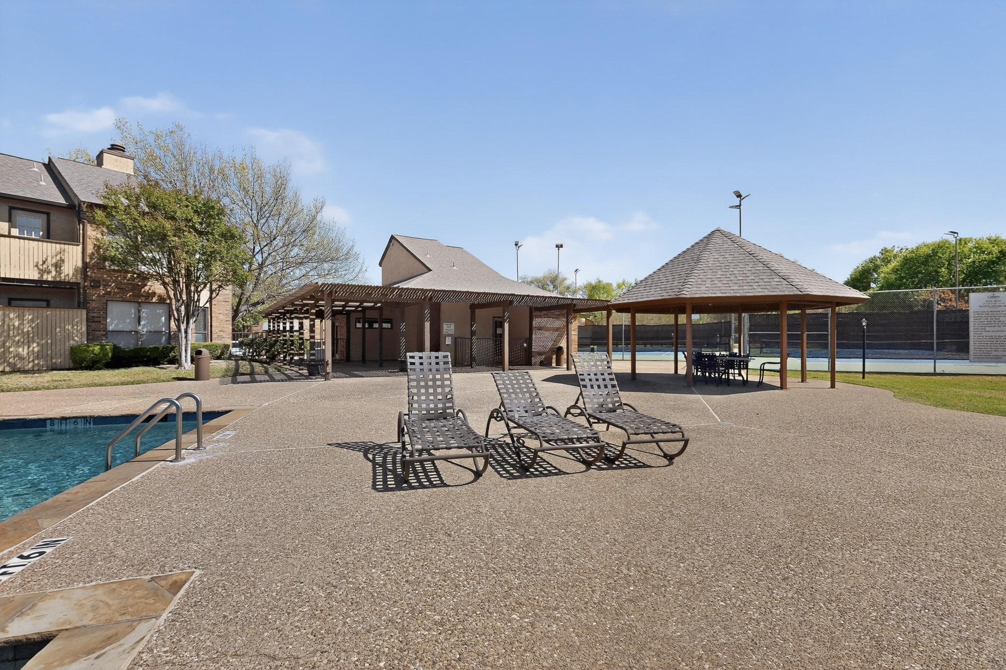 2106 Rainbow Drive Arlington TX 76011