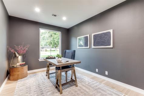 11207 Dwarfs Circle Dallas TX 75229