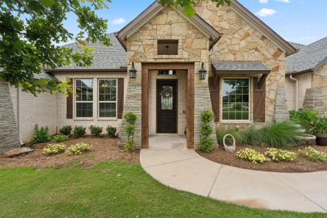 200 Oakwood Creek Court Weatherford TX 76088