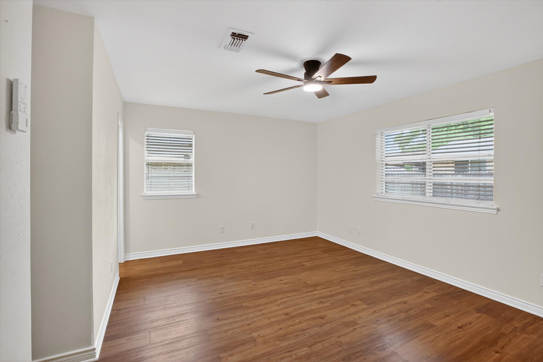 2132 Sandy Lane Irving TX 75060
