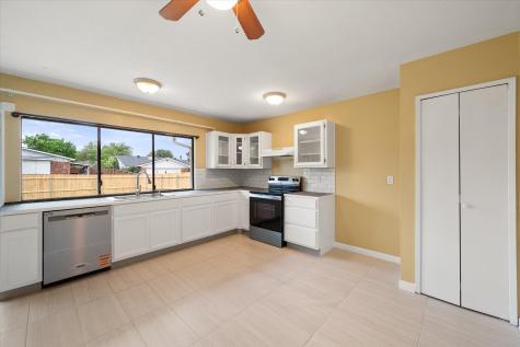 7247 Long Canyon Trail Dallas TX 75249