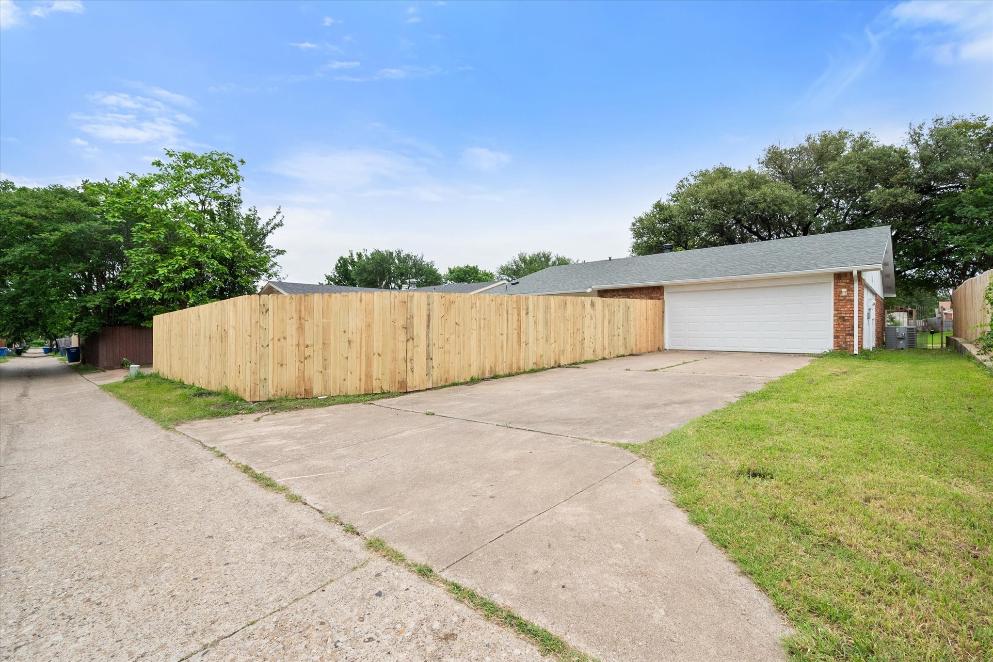 7247 Long Canyon Trail Dallas TX 75249