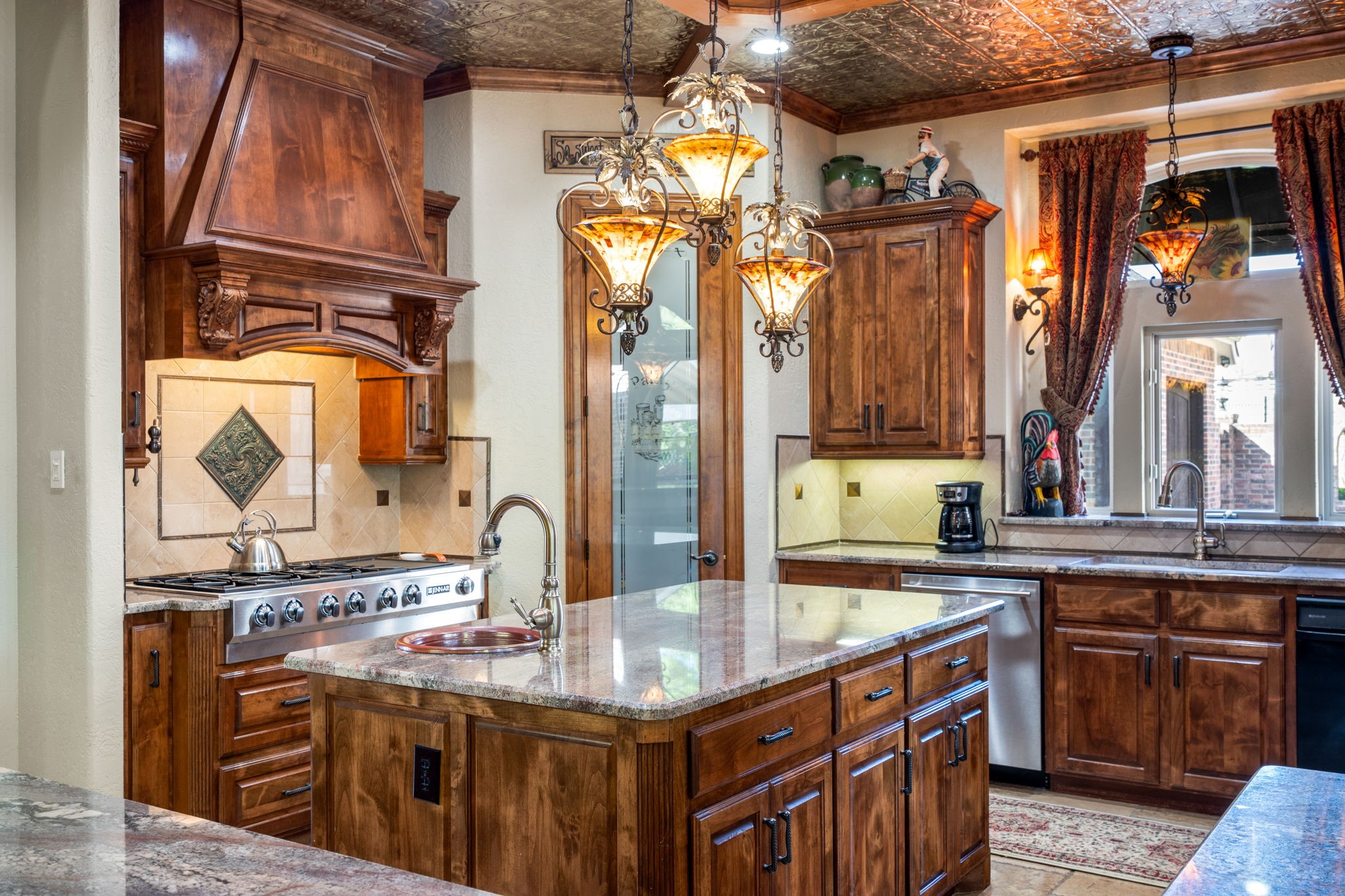 725 Locust Drive Oak Leaf TX 75154