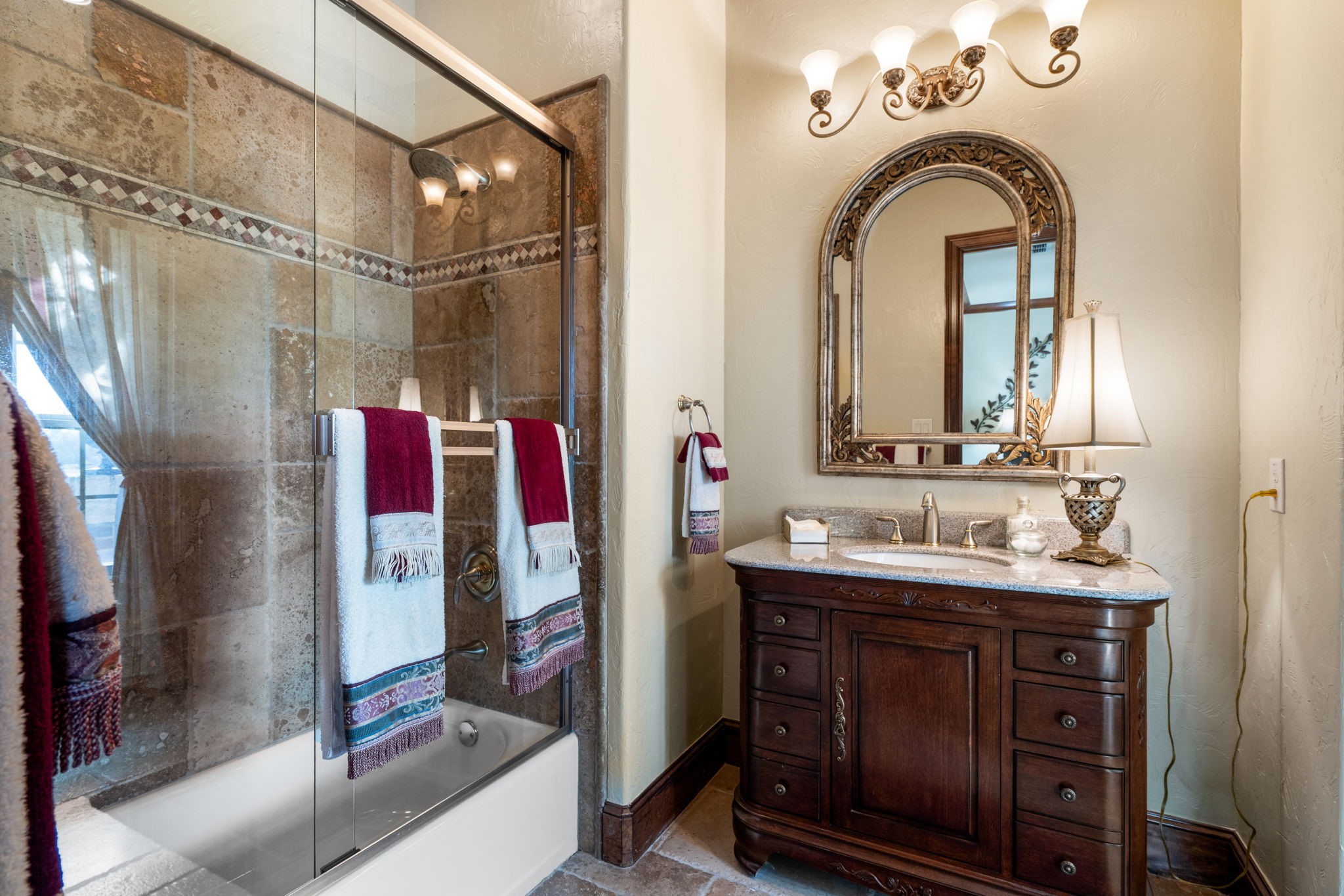 725 Locust Drive Oak Leaf TX 75154