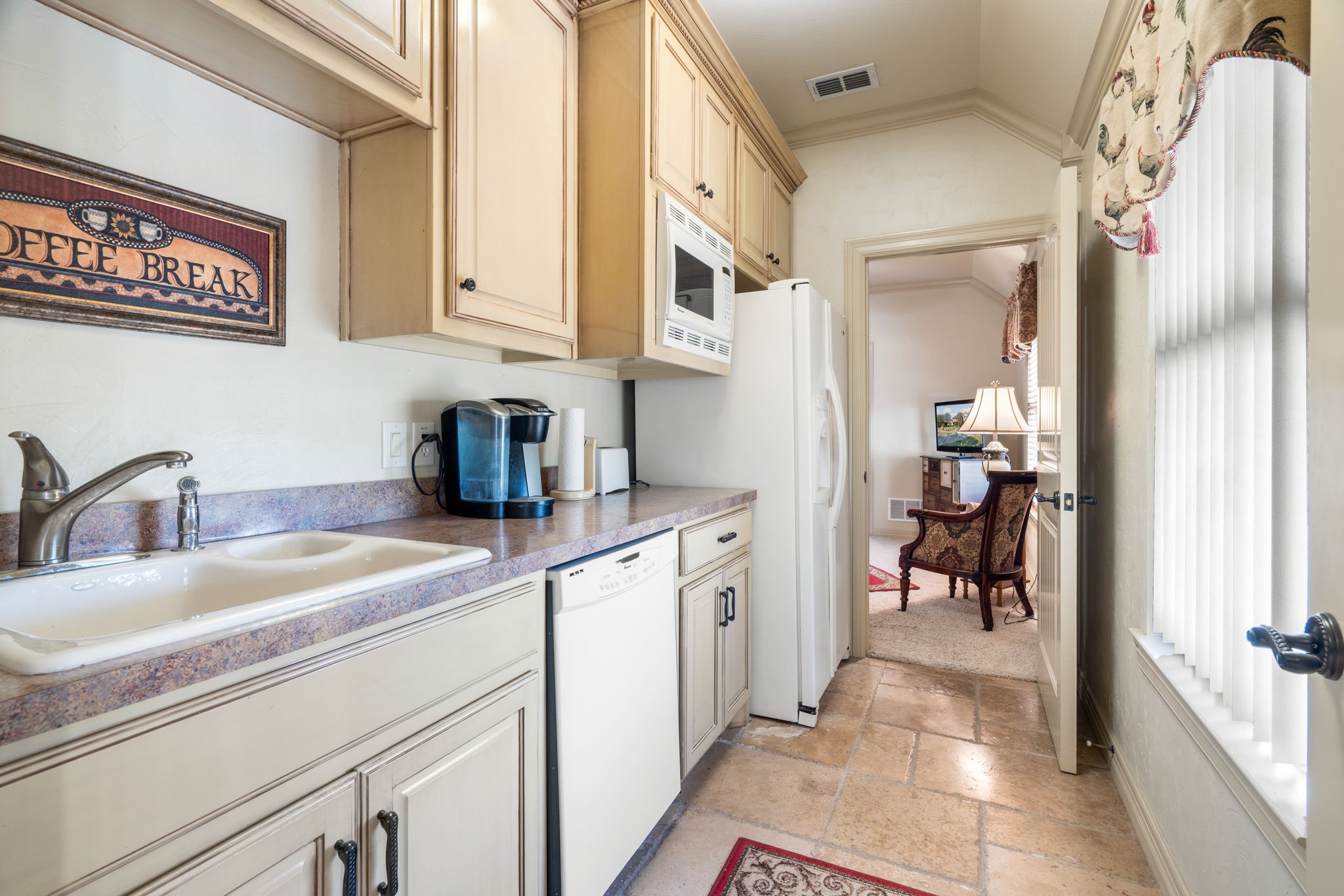 725 Locust Drive Oak Leaf TX 75154