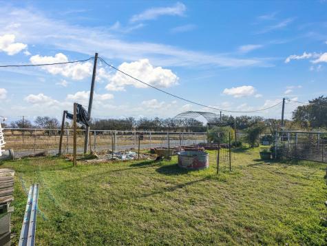 117 County Road 2646 Decatur TX 76234