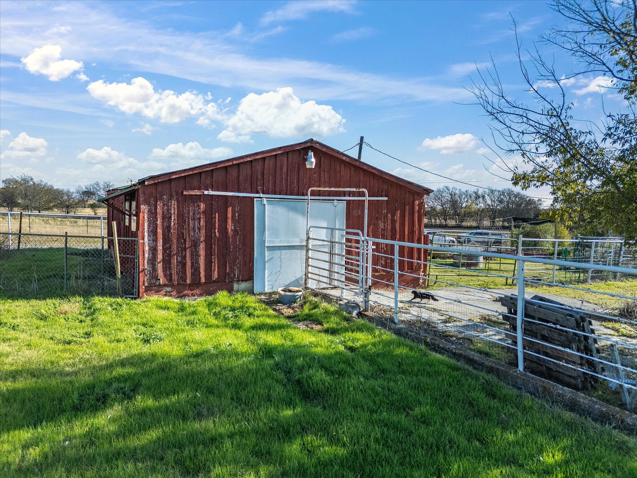 117 County Road 2646 Decatur TX 76234