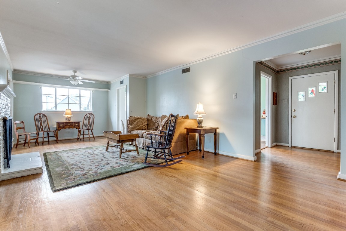 4104 Brunswick Drive Dallas TX 75220