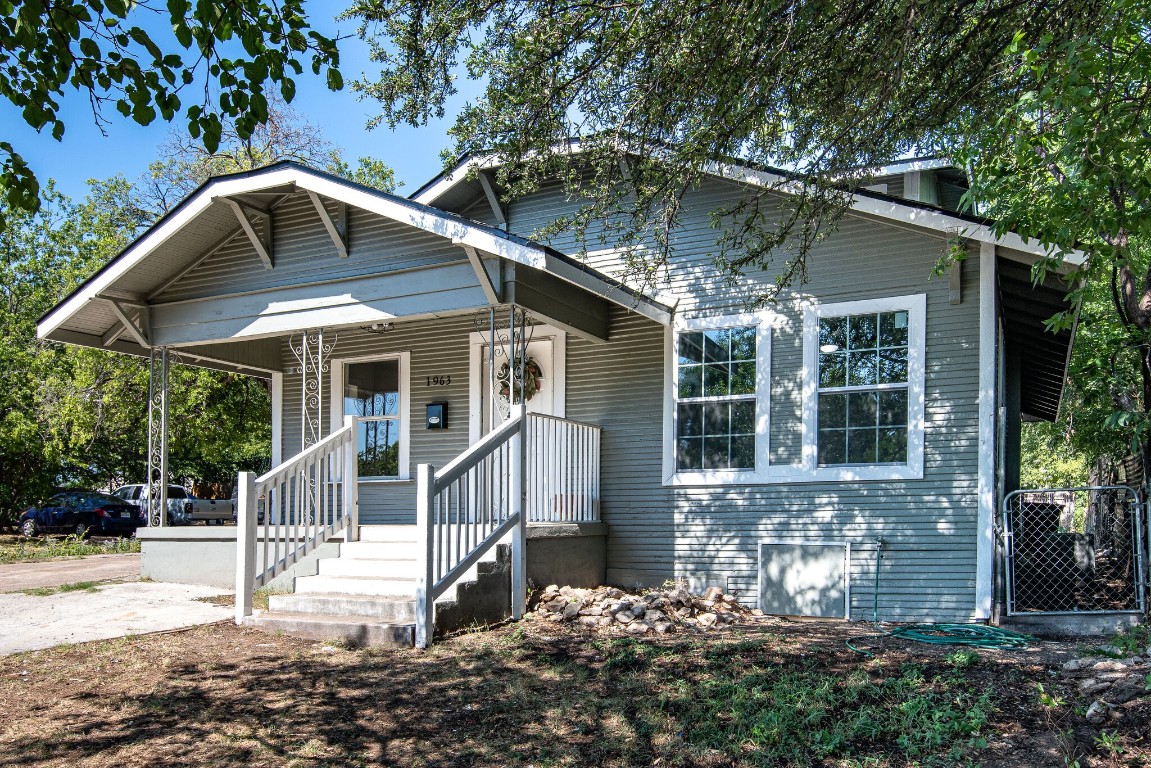 1963 Columbus Avenue Fort Worth TX 76164