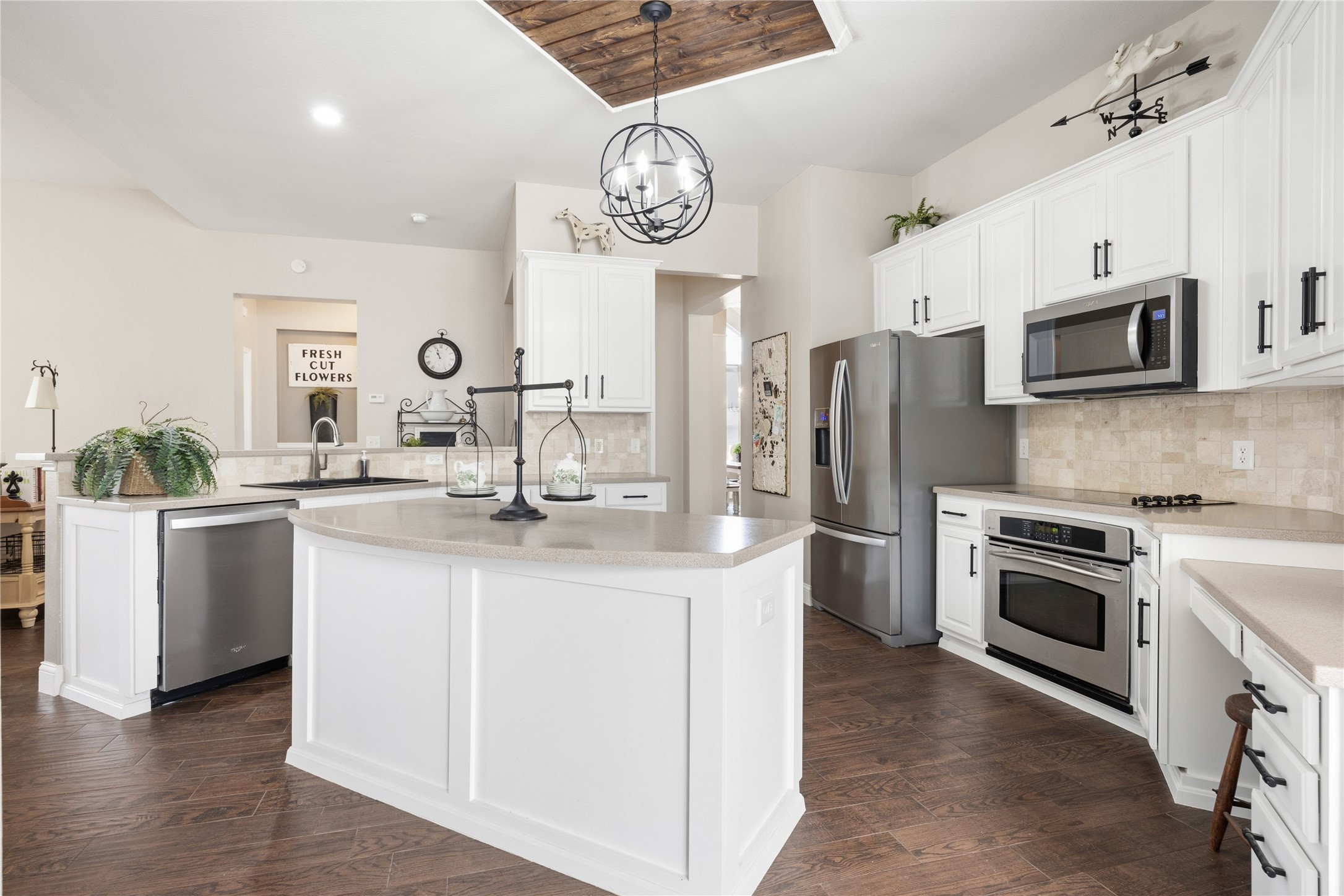 1004 Dover Heights Trail Mansfield TX 76063