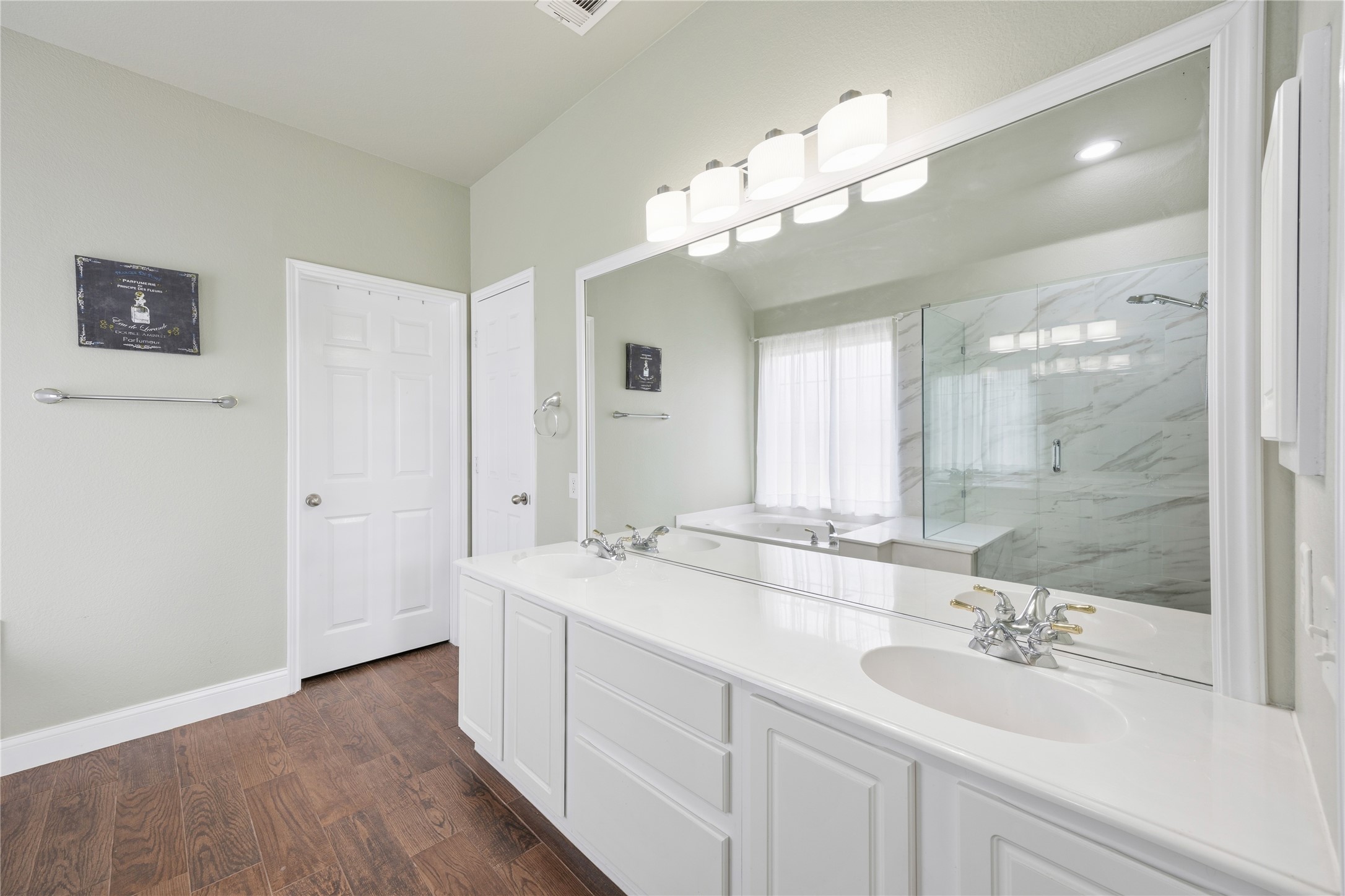 1004 Dover Heights Trail Mansfield TX 76063