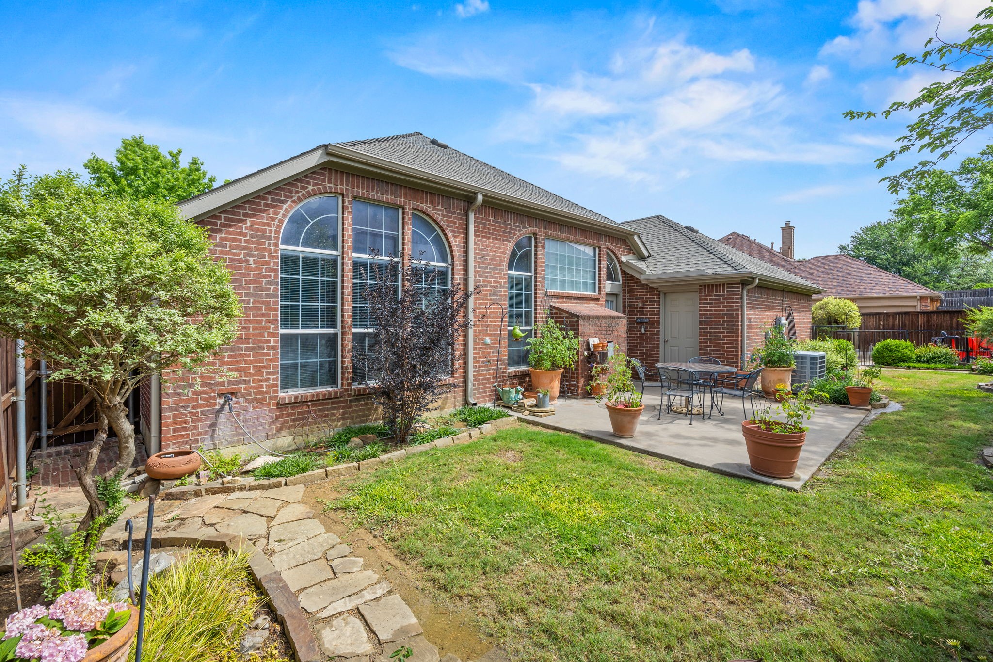 1004 Dover Heights Trail Mansfield TX 76063