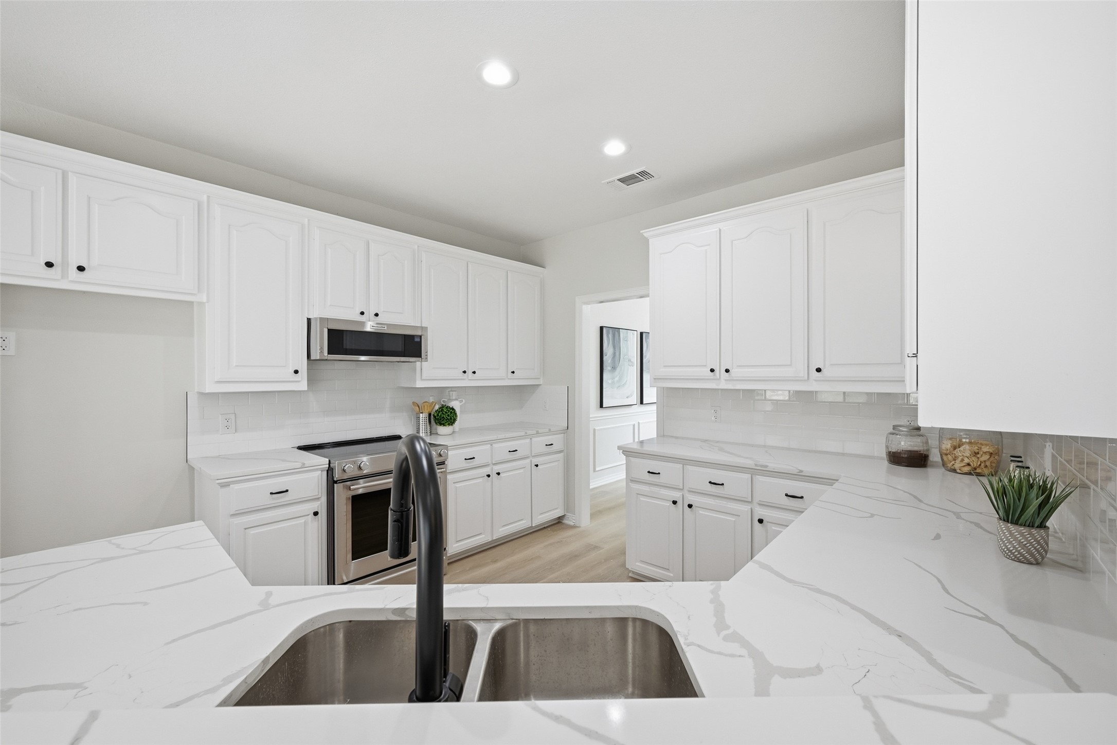 2105 W Crawford Street Denison TX 75020