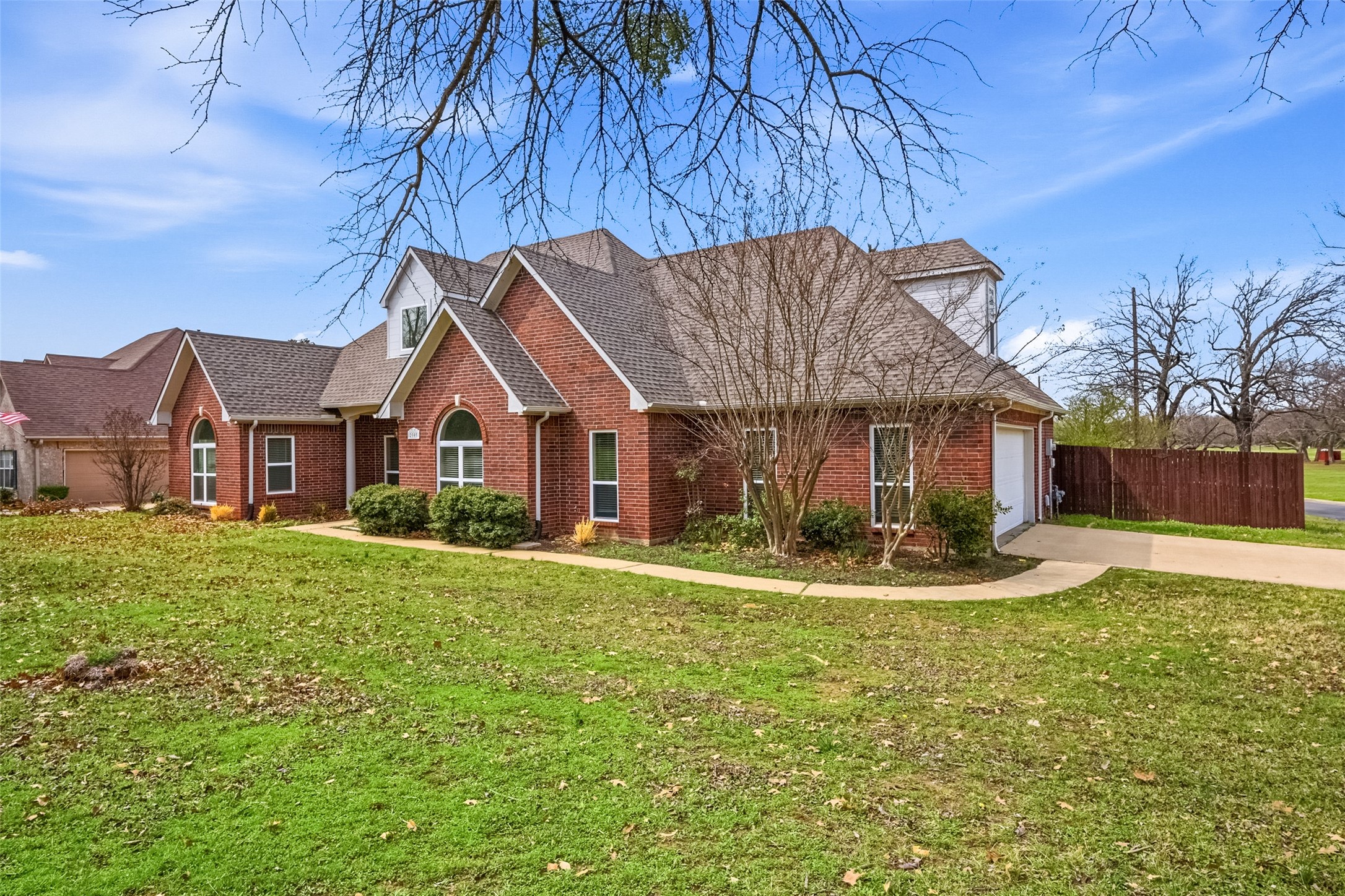 2105 W Crawford Street Denison TX 75020
