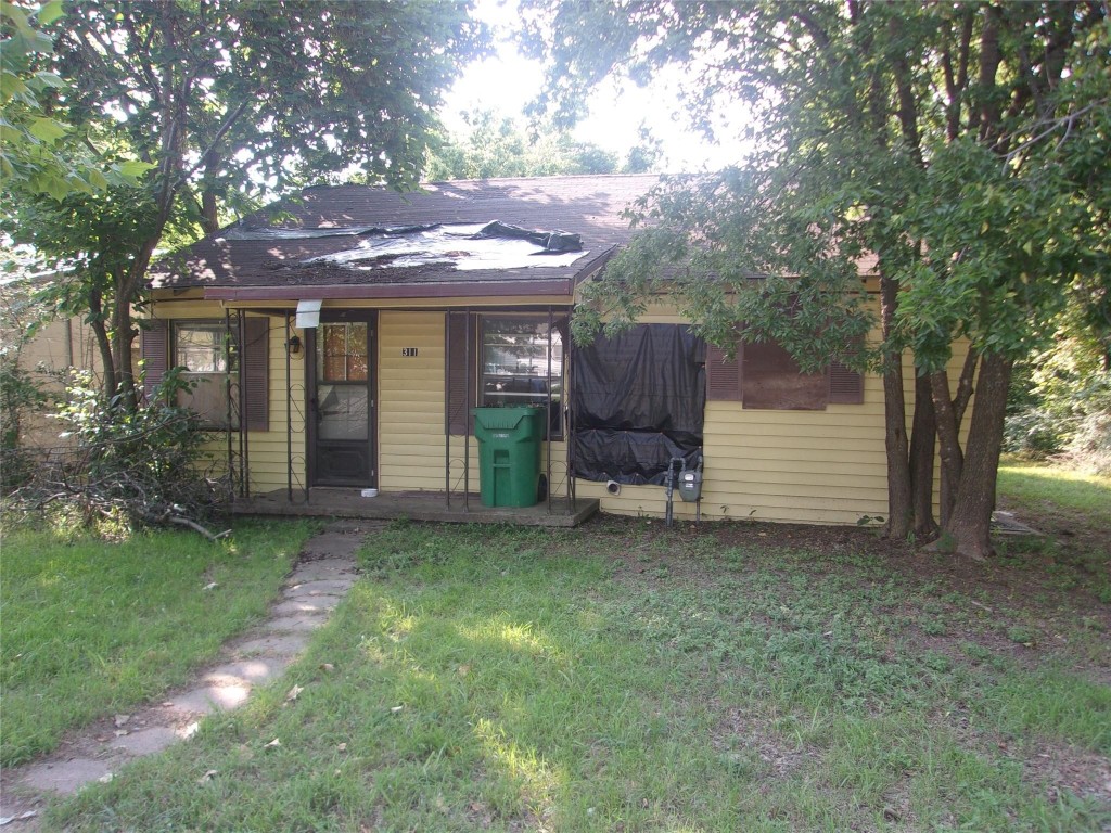 311 Miller Street Bowie TX 76230