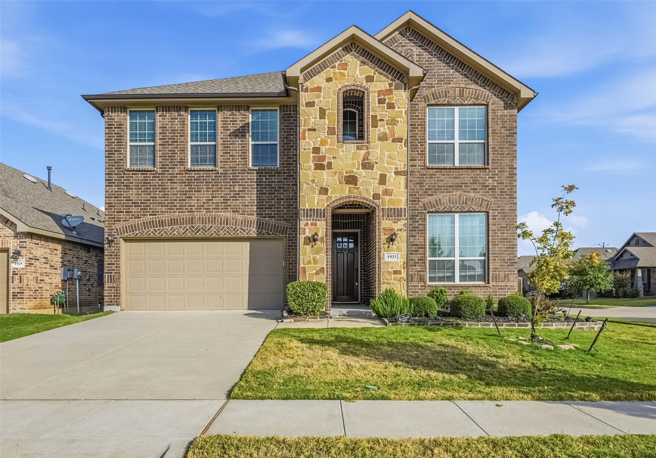 1933 Steppe Trail Drive Aubrey TX 76227