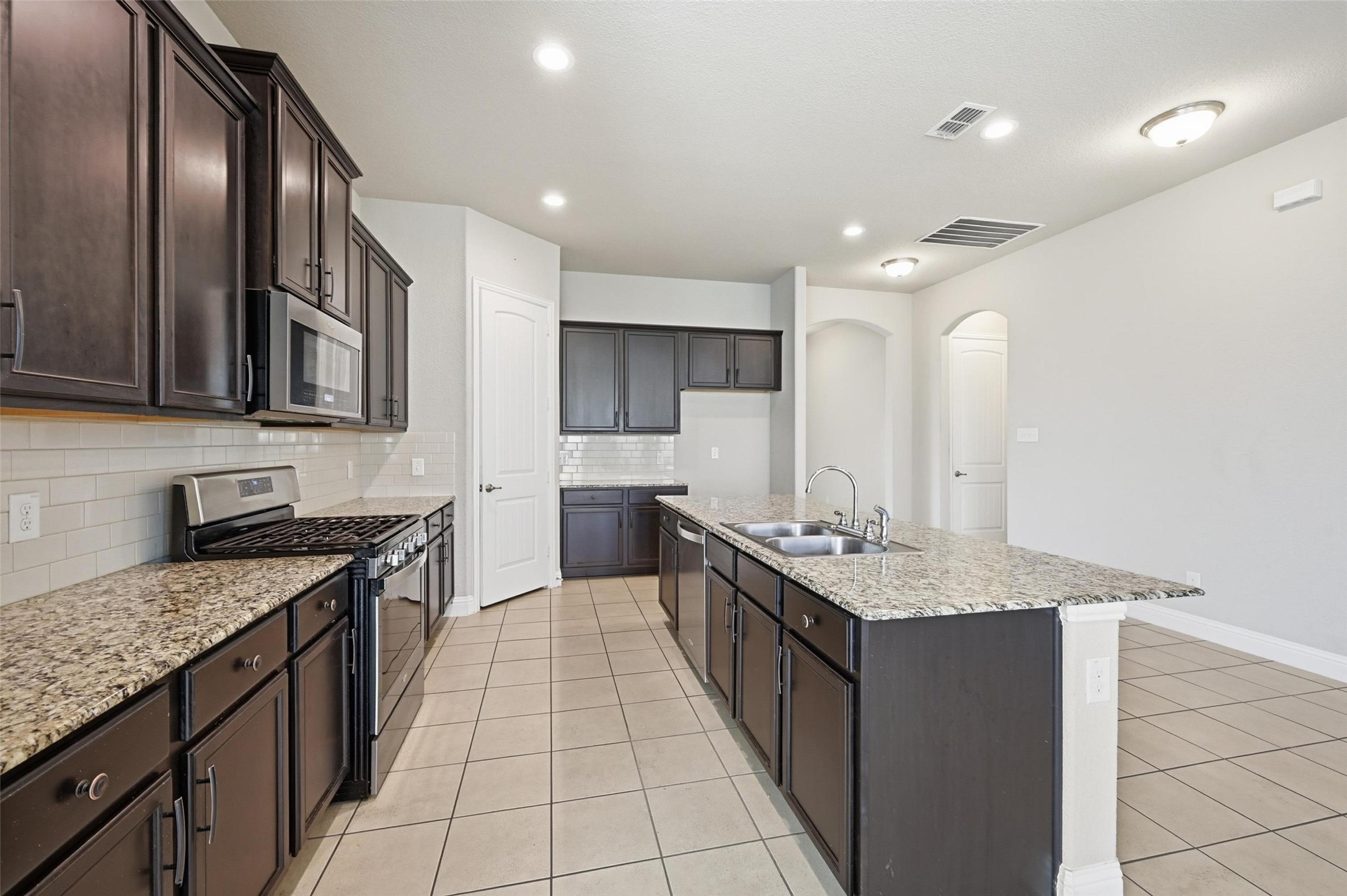1933 Steppe Trail Drive Aubrey TX 76227